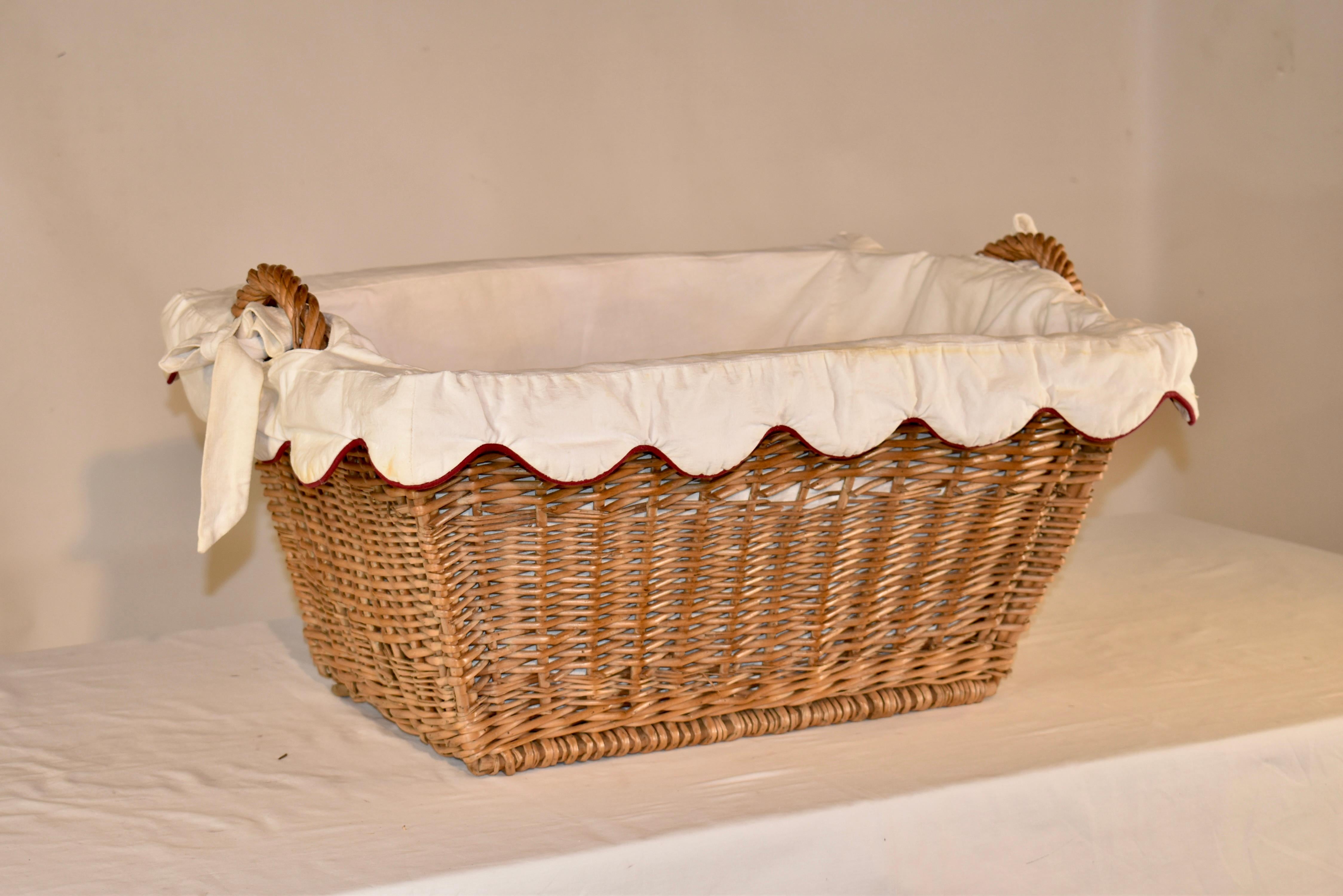 Country Circa 1920 French Laundry Basket For Sale