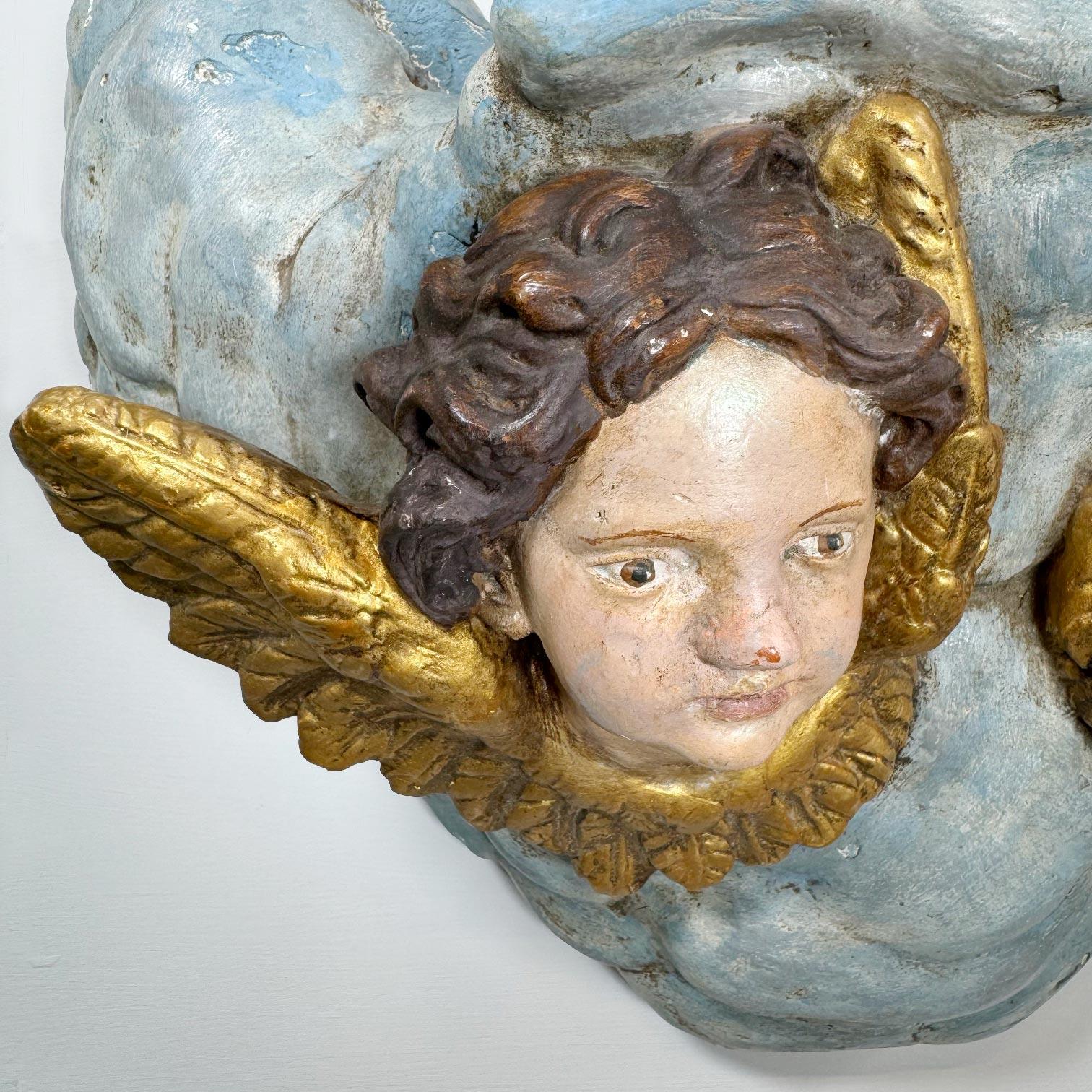 CIRCA 1920 Gips Putto / Putten und Wolken Wandregale im Angebot 1