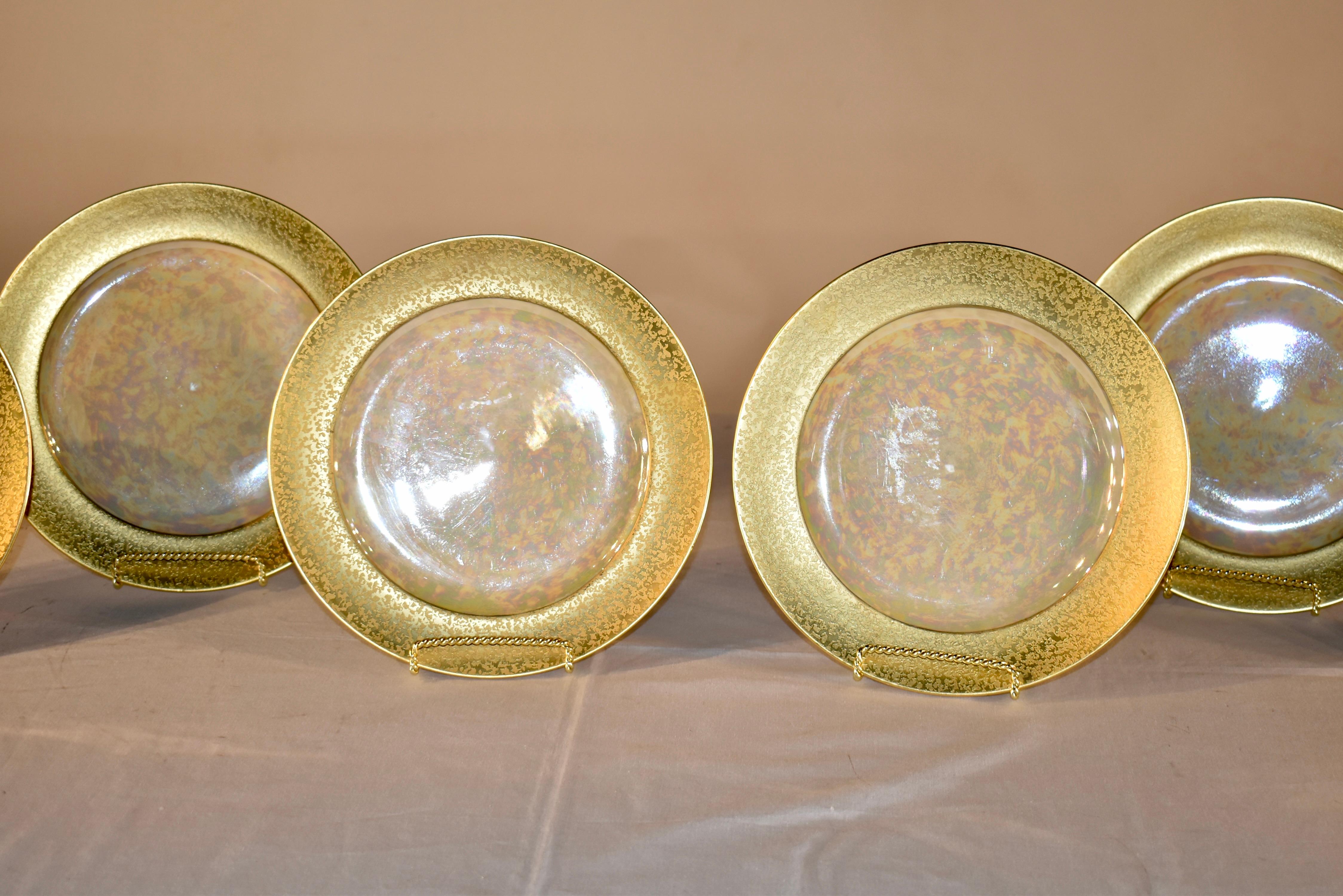 Vernissé Circa 1920 Set de 8 assiettes irisées en vente