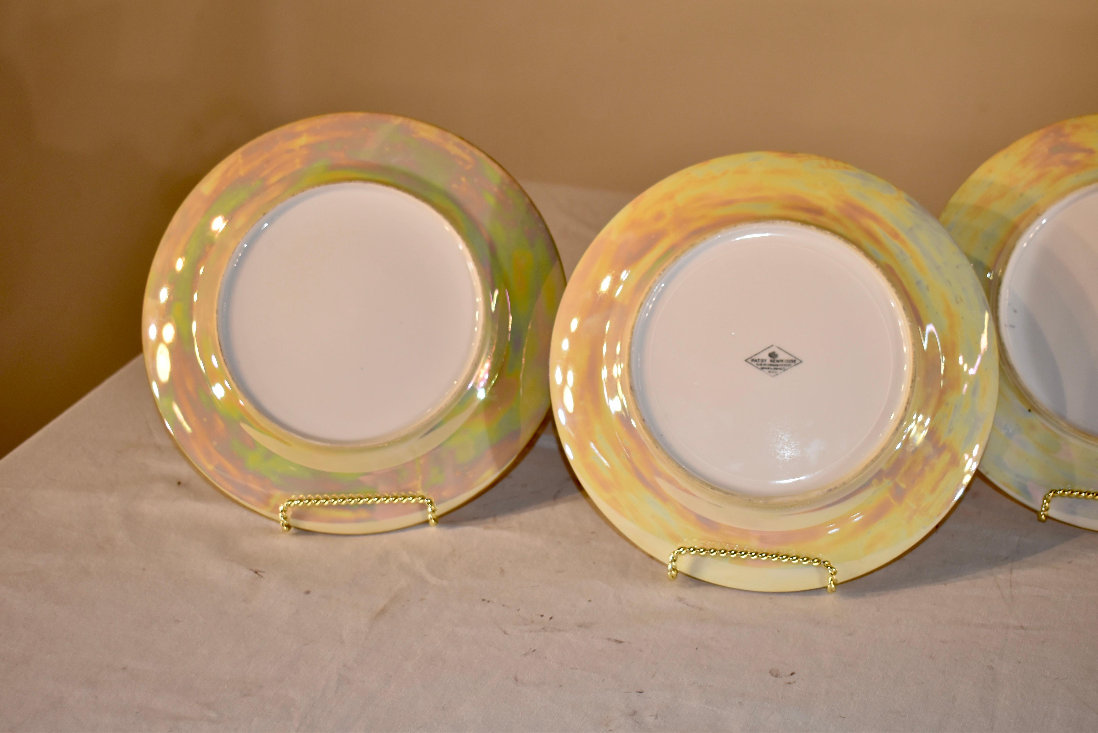 Circa 1920 Set de 8 assiettes irisées en vente 1