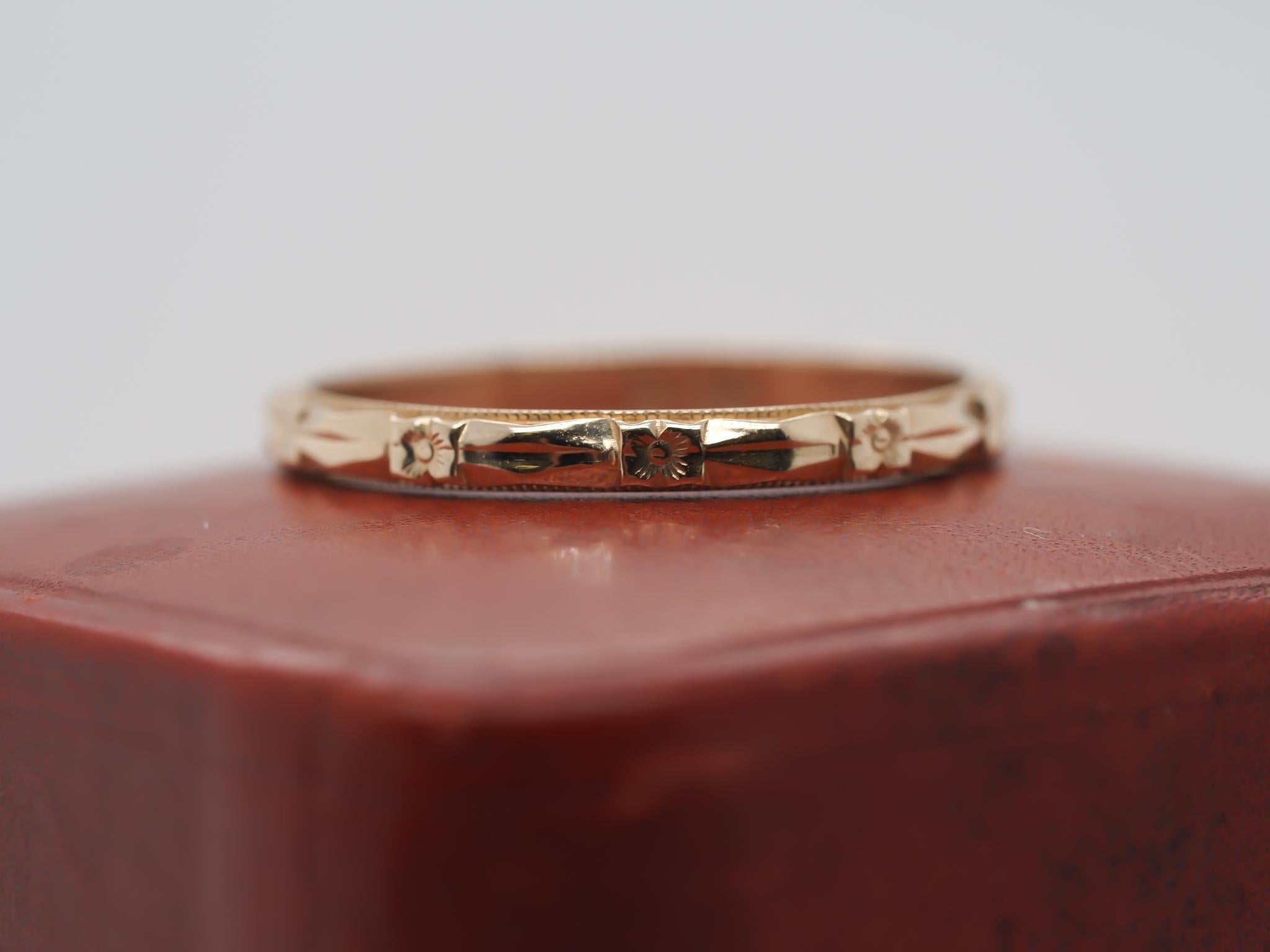 tem Details:
Ring Size: 6.5 (Sizable)
Metal Type: 14K Yellow Gold [Hallmarked, and Tested]
Weight: 1.2 grams
Band Width: 2mm
Condition: Excellent