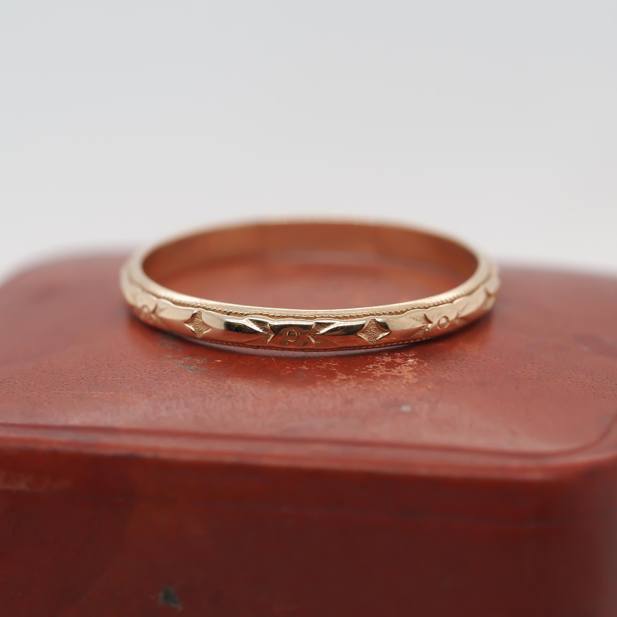 Women's Circa 1920s 14K Yellow Gold Engraved Wedding Band Size 7.5 For Sale