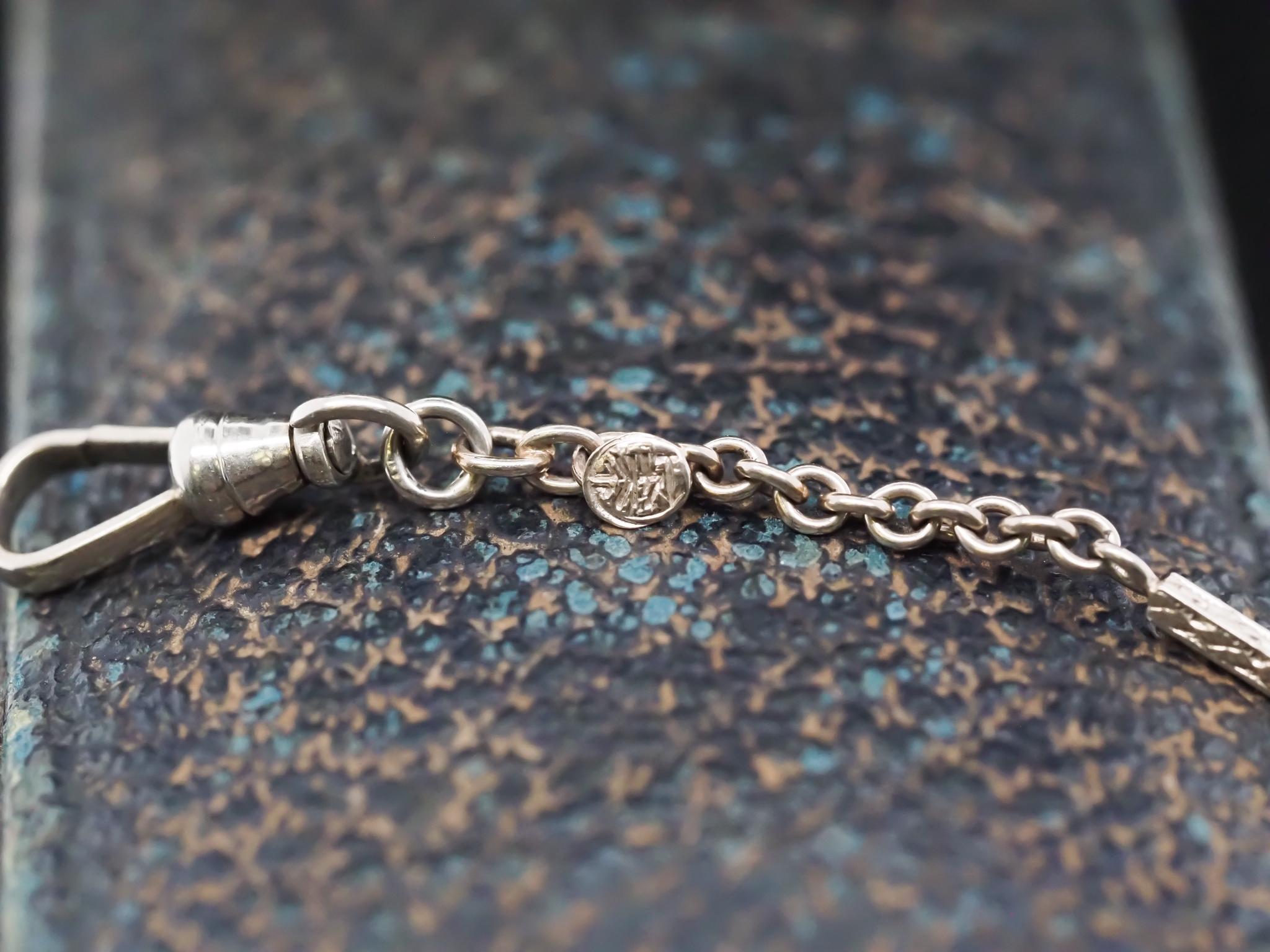 Circa 1920 Antique Chain with Stations 13.5 inch en vente 1