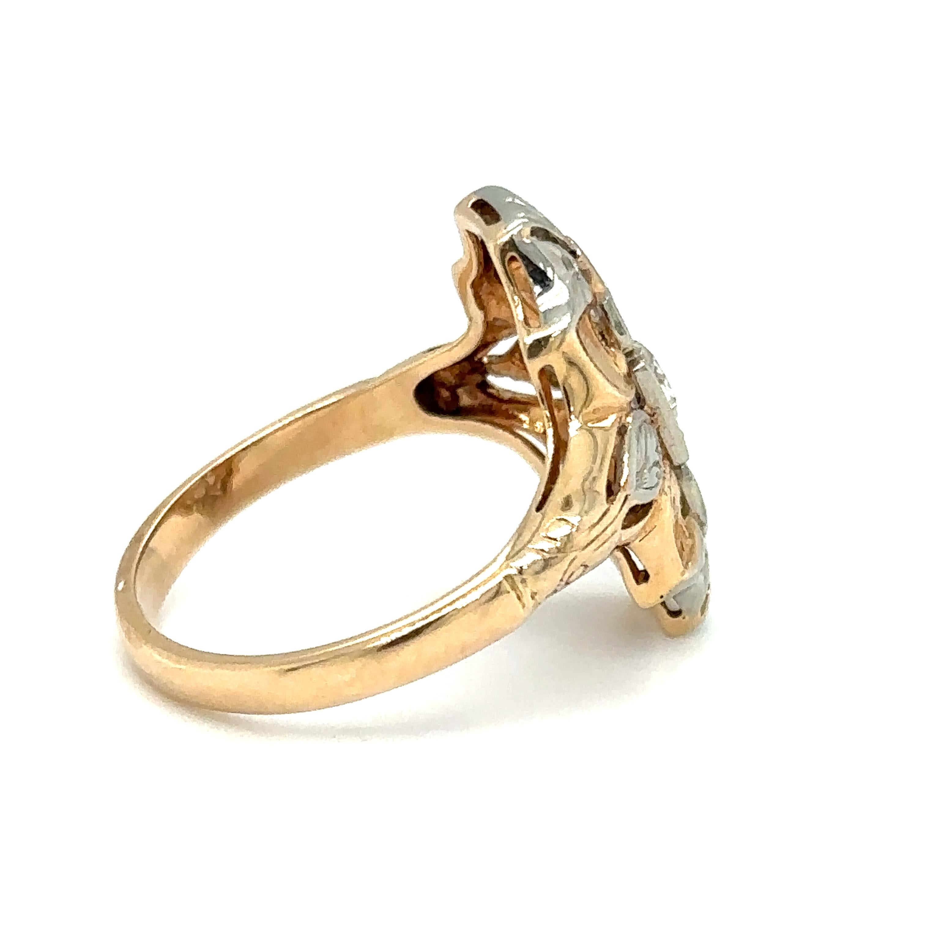 Art Deco 0.70 Carat Total Diamond Ring in Two Tone 14 Karat Gold, circa 1920s 1