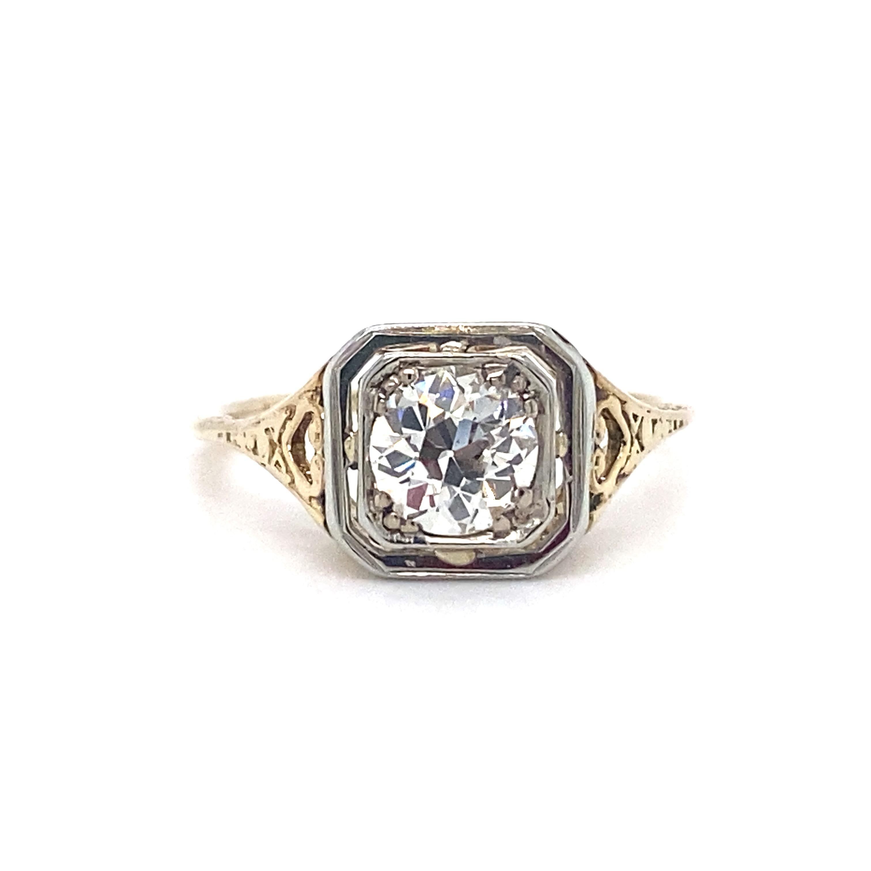 Taille vieille Europe Circa 1920 Art Deco 0.95 Carat Diamond Ring in Two Tone 14K/18K Gold en vente