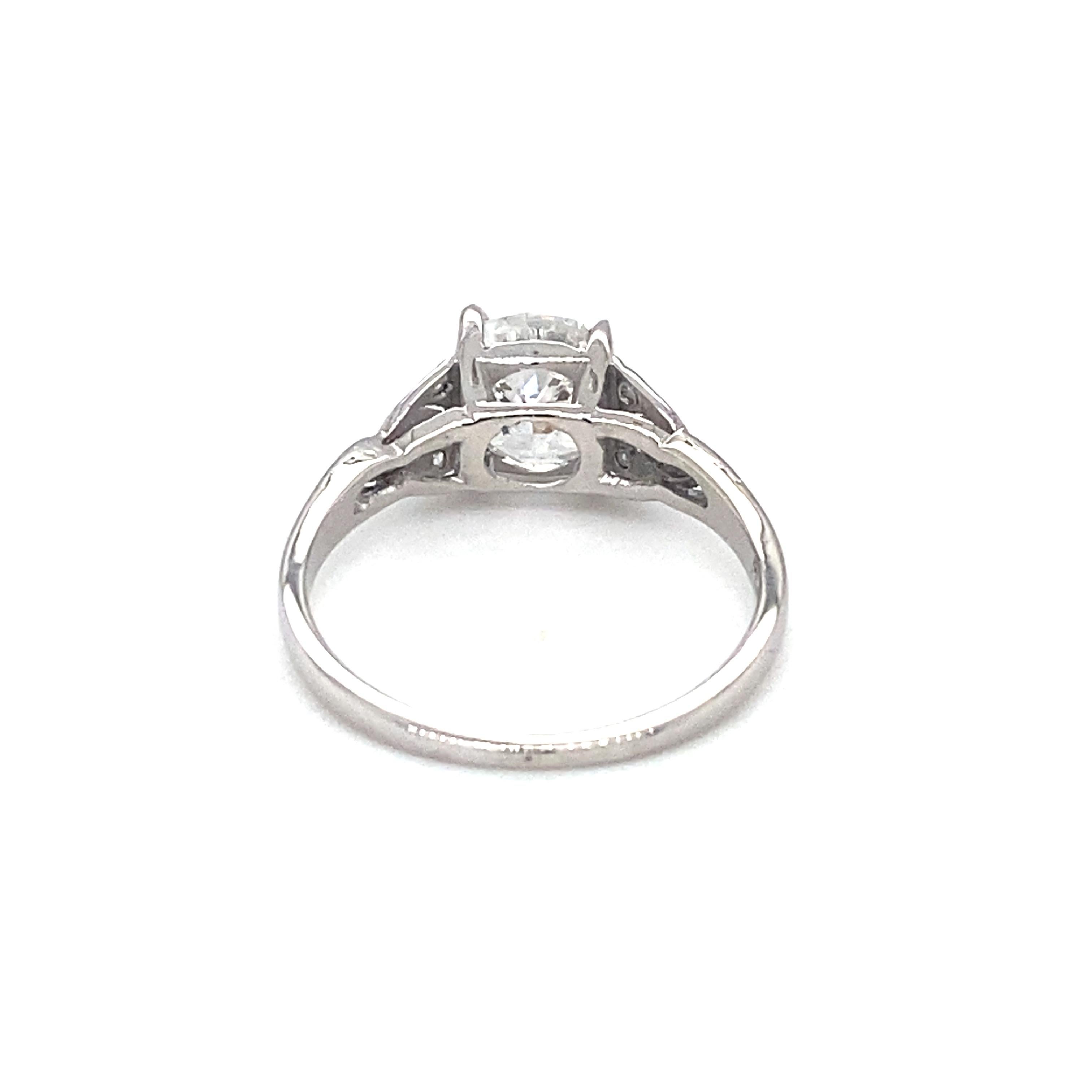 Women's or Men's Circa 1920s Art Deco 1.0 Carat Tota Diamond Engagement Ring in Platinum