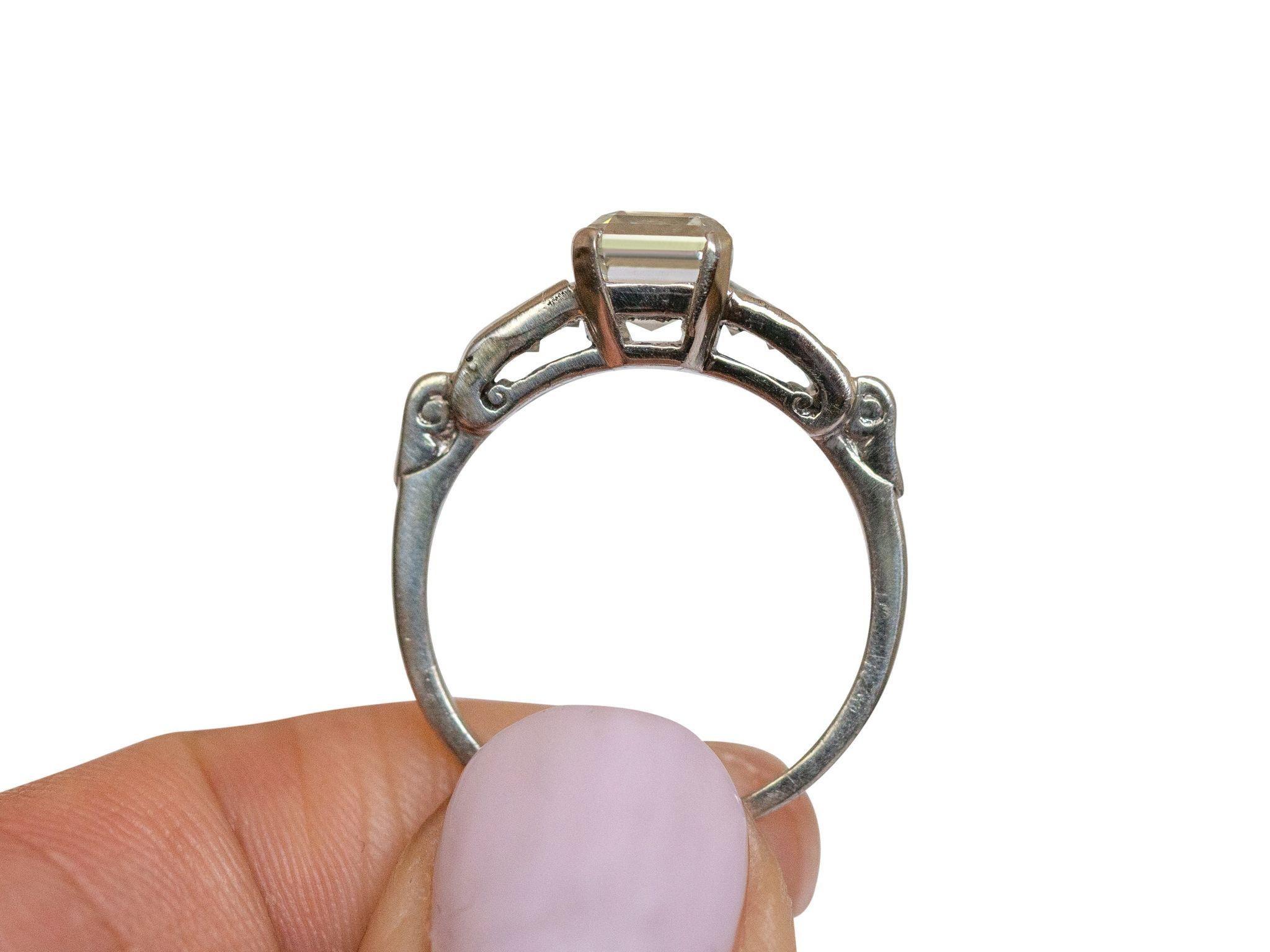 Art Deco 1.51 Carat GIA Asscher Cut Diamond Platinum Engagement Ring circa 1920s In Good Condition In Addison, TX