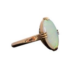 Circa 1920's Art Deco 18K Yellow Gold 2.5 Ct Welo Opal Vintage Fashion Ring
