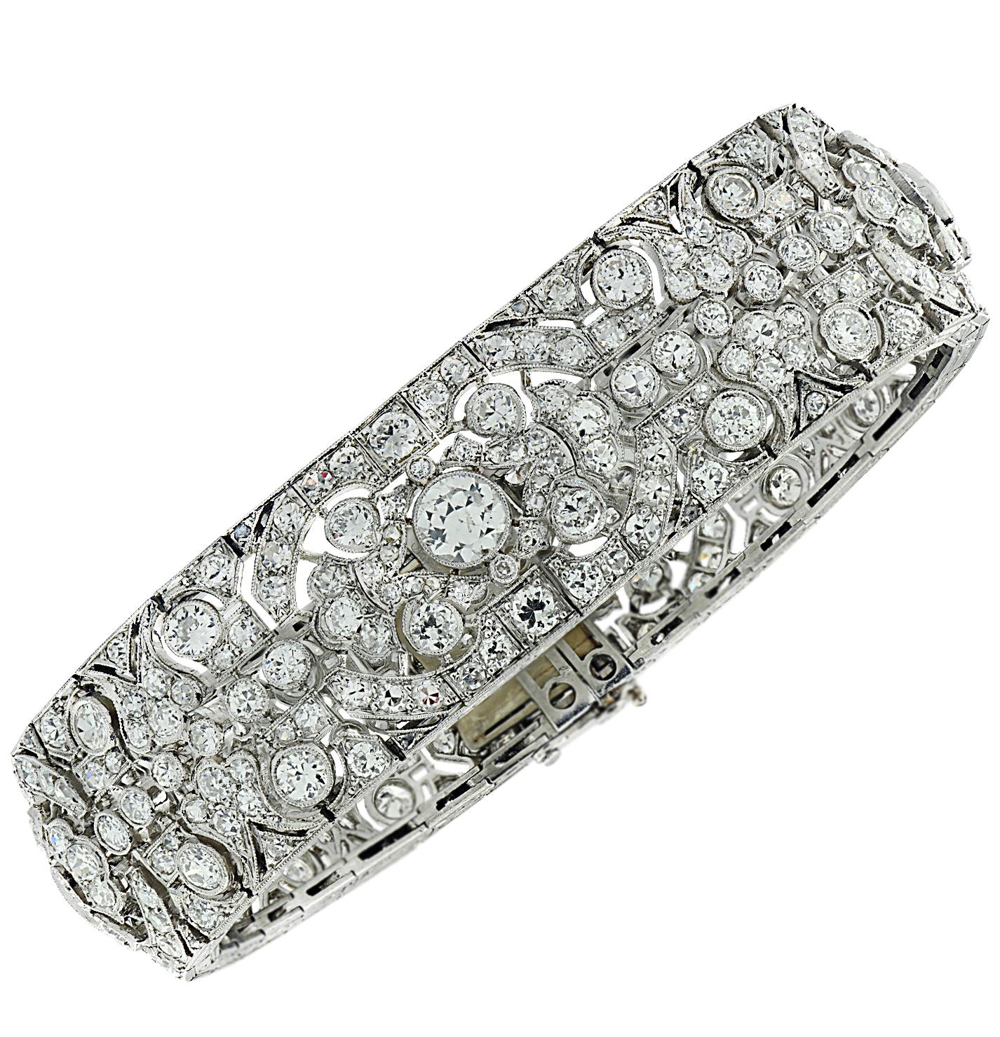 Women's Art Deco 20.00 Carat Diamond Bracelet, circa 1920s For Sale
