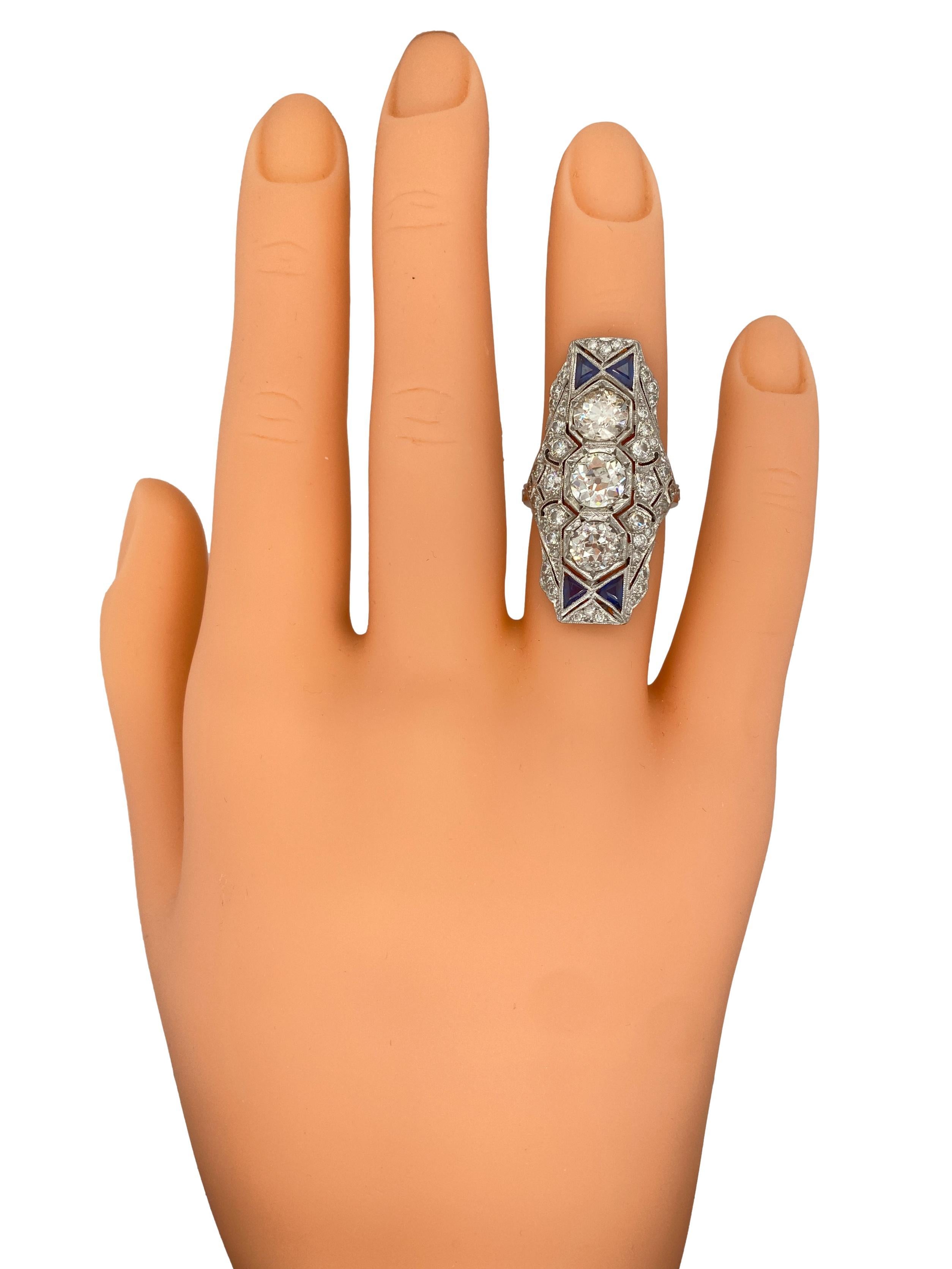 Circa 1920s Art Deco 5.5 Carat Diamond and Sapphire Shield Ring in Platinum In Excellent Condition In Atlanta, GA