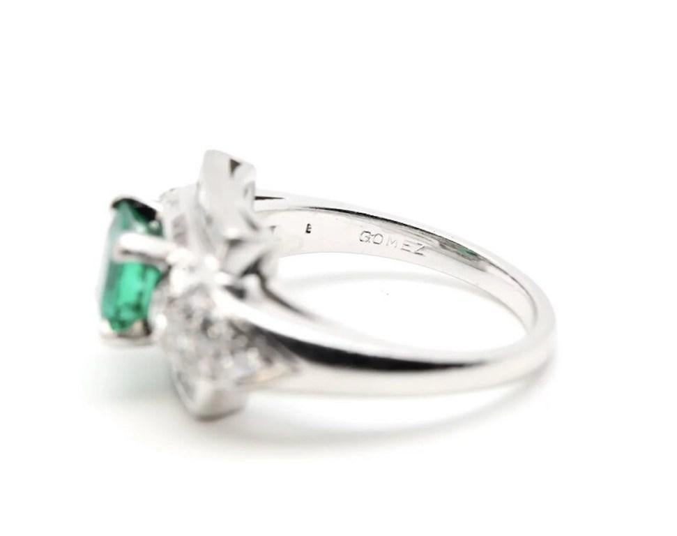Women's Circa 1920's Art Deco Colombian Emerald, & Diamond Ring in Platinum For Sale