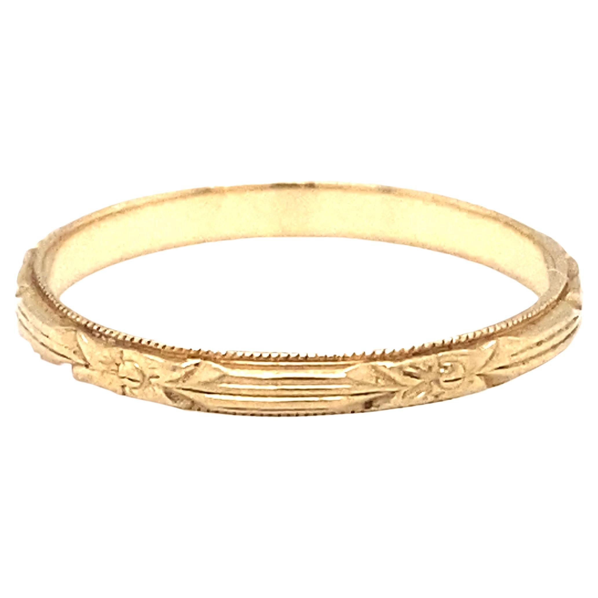 Circa 1920s Art Deco Floral Design Wedding Band in 14 Karat Yellow Gold For Sale