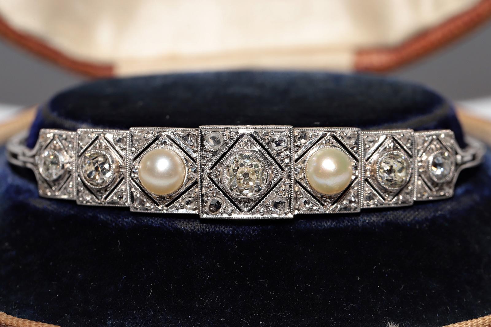 Circa 1920s Art Deco Platinum  Natural Old Cut Diamond And Pearl Bracelet In Good Condition For Sale In Fatih/İstanbul, 34