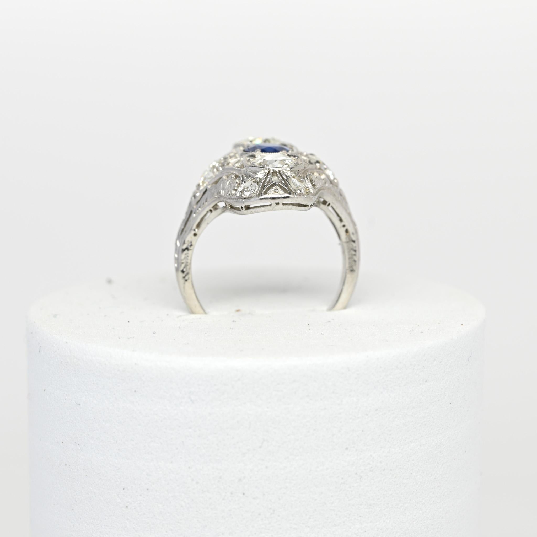 CIRCA 1920's Art Deco Platin Vintage drei Stein offene Arbeit antiken Schild Ring 1