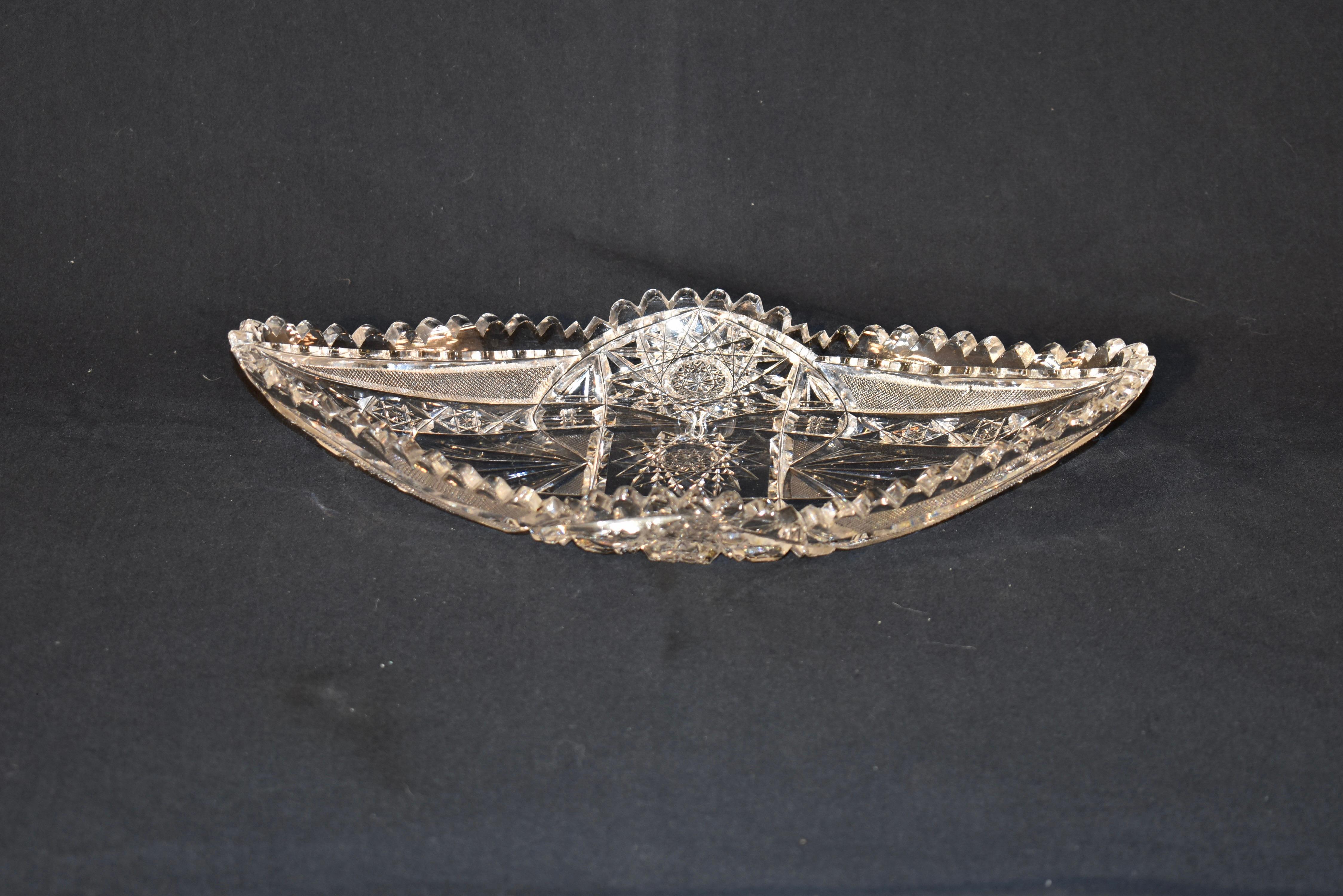 Plato de cristal tallado de 1920 principios del siglo XX en venta
