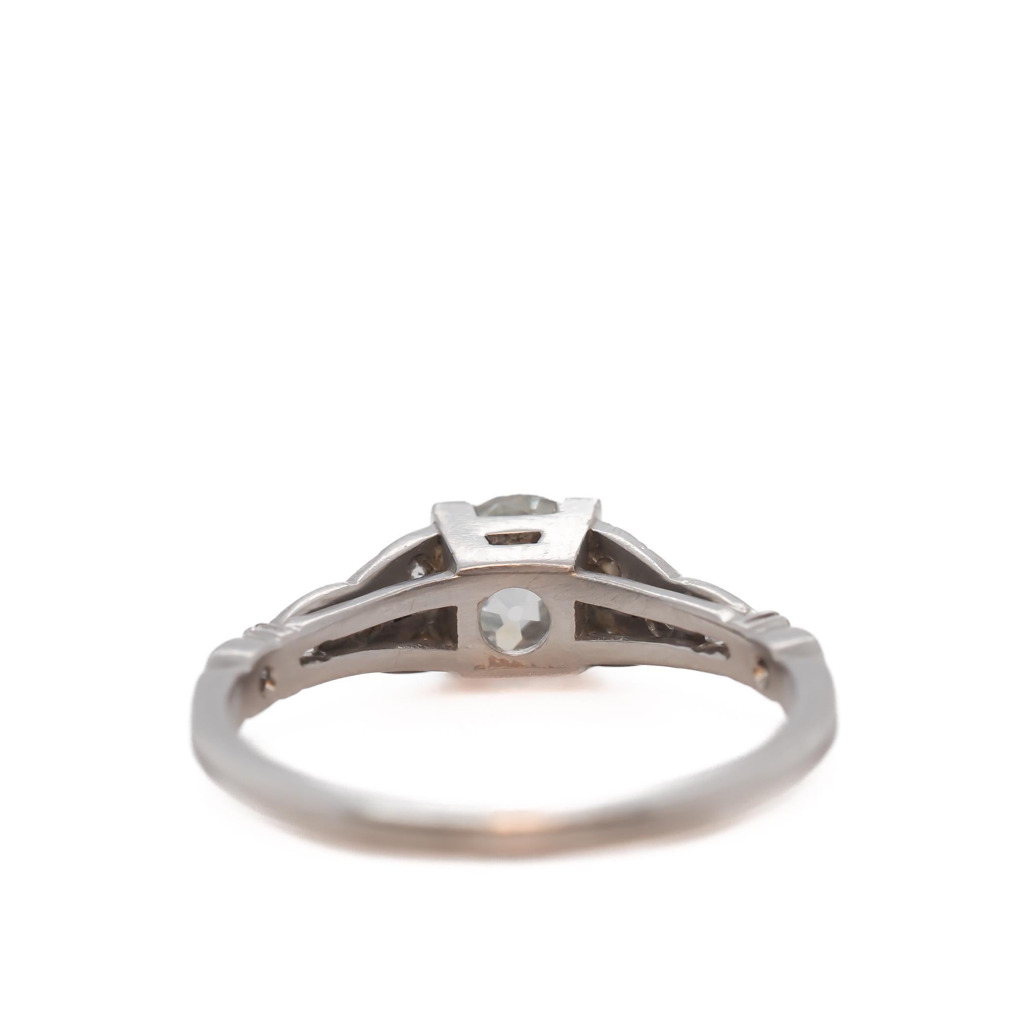 Anillo de compromiso de diamantes brillantes europeos antiguos GIA de 0,99 ct de la década de 1920 en Bueno estado para la venta en Hicksville, NY