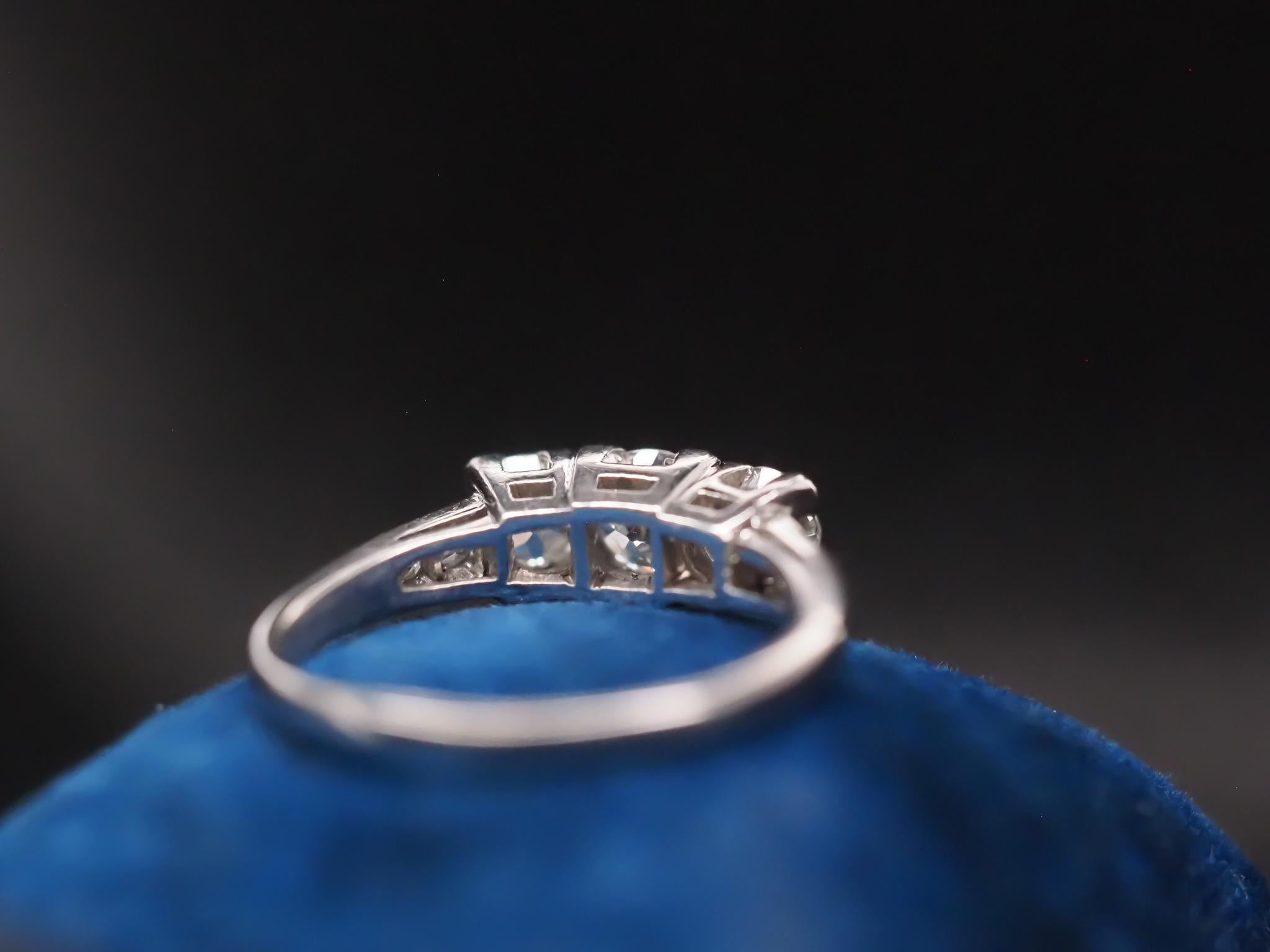 Art Deco Circa 1920s Platinum 1.00ct Old European Diamond 3 Stone Ring For Sale