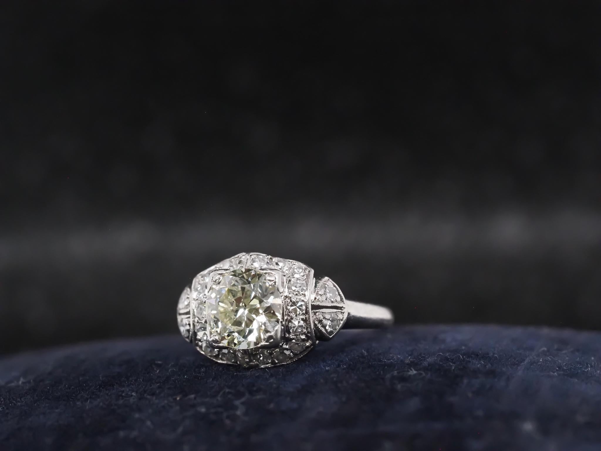Circa 1920s Platinum 1.25ct Old European Diamond Engagement Ring For Sale 1