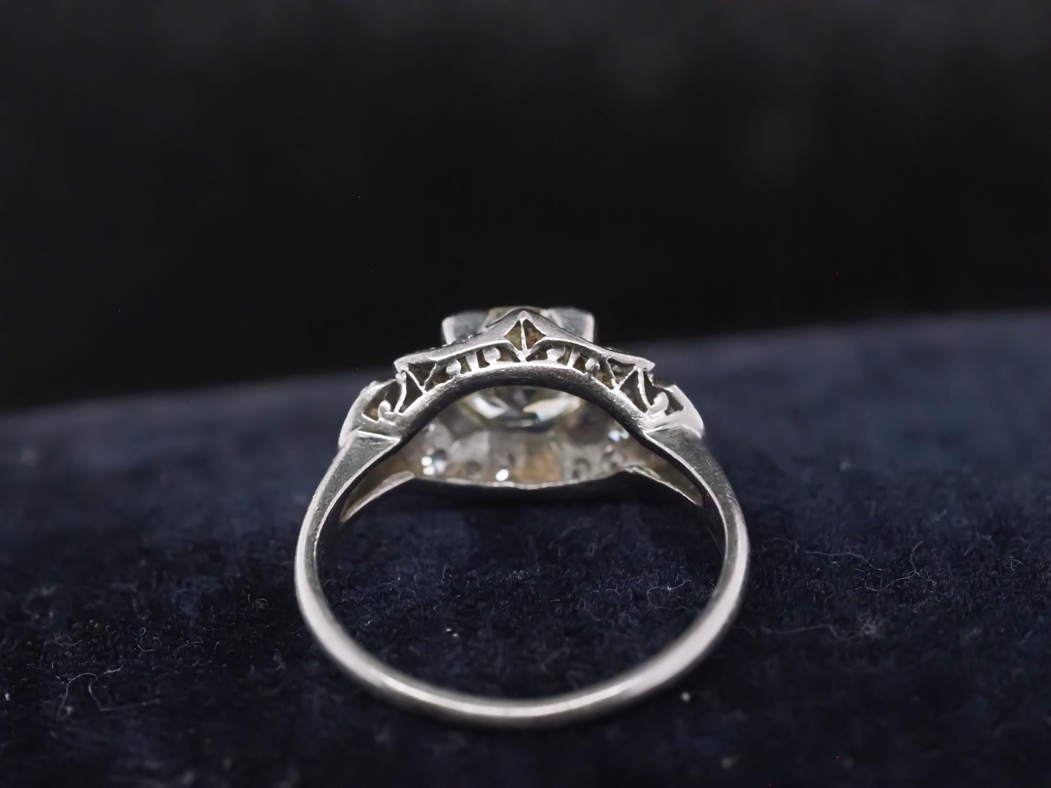 Circa 1920s Platinum 1.25ct Old European Diamond Engagement Ring For Sale 4