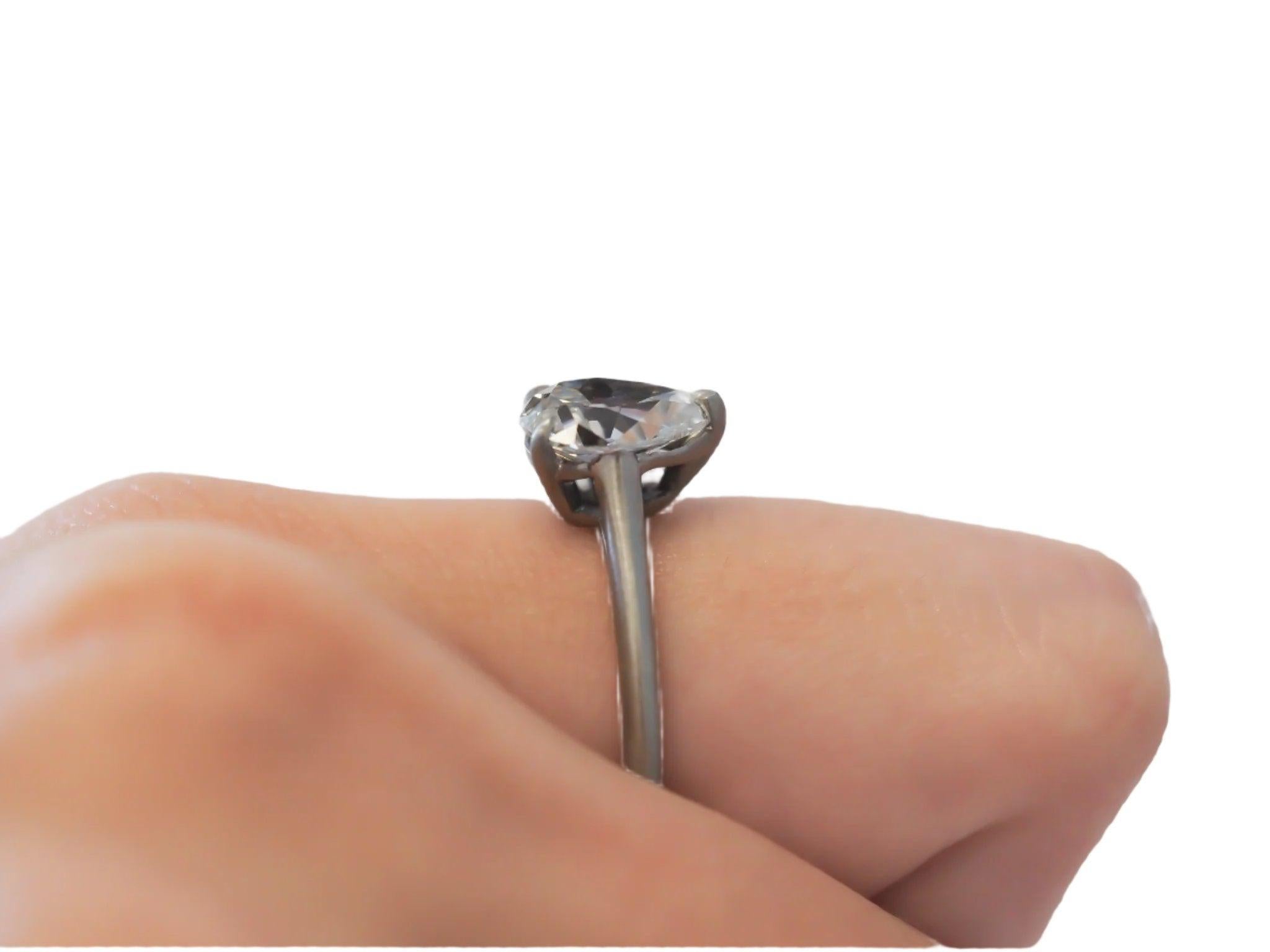 Women's Circa 1920s Platinum 1.73ct Antique Pear Diamond Engagement Ring For Sale