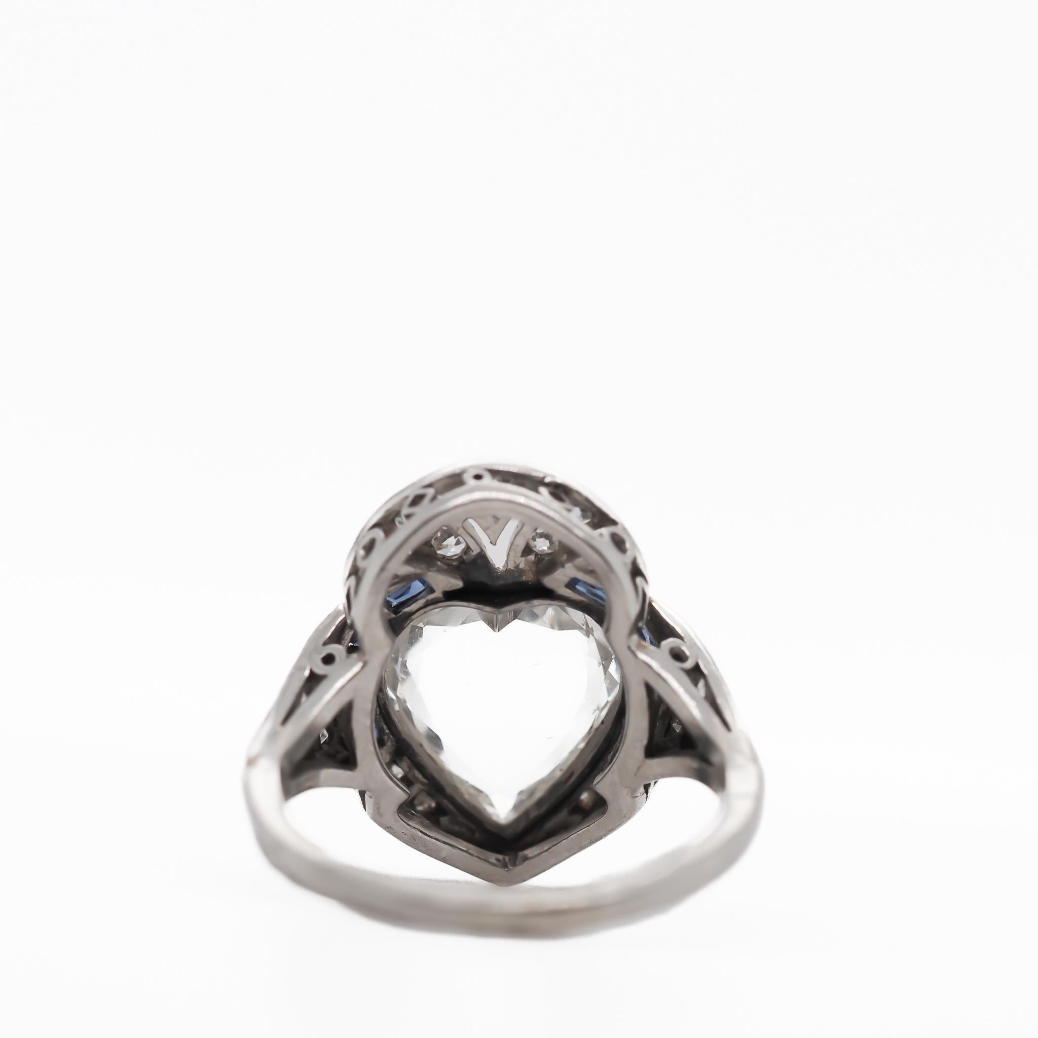 Verlobungsring aus Platin mit antikem Herzporträt-Diamant, ca. 1920er Jahre (Herzschliff)