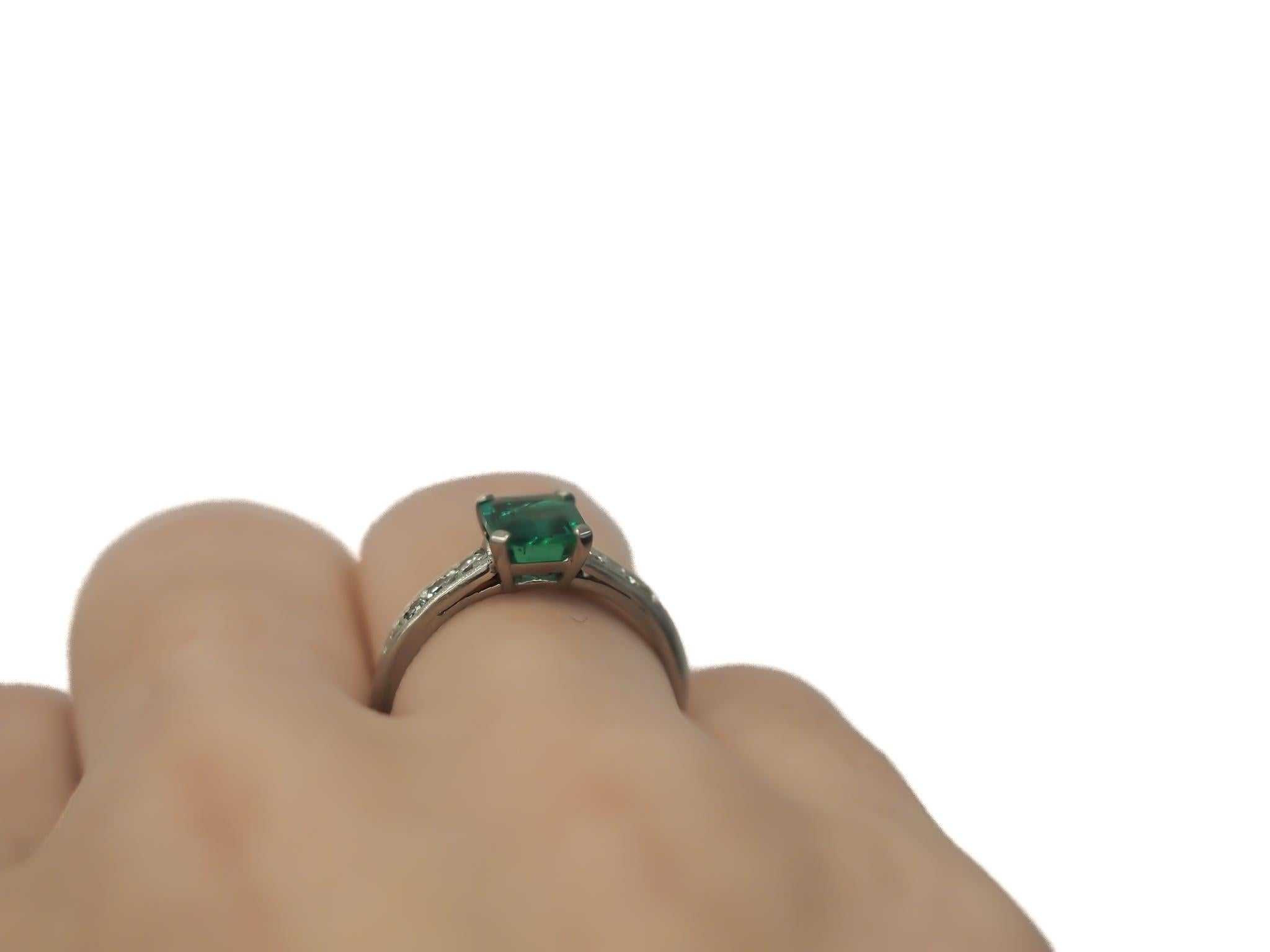 Circa 1920s Platinum Art Deco Emerald and Diamond Engagement Ring For Sale 1