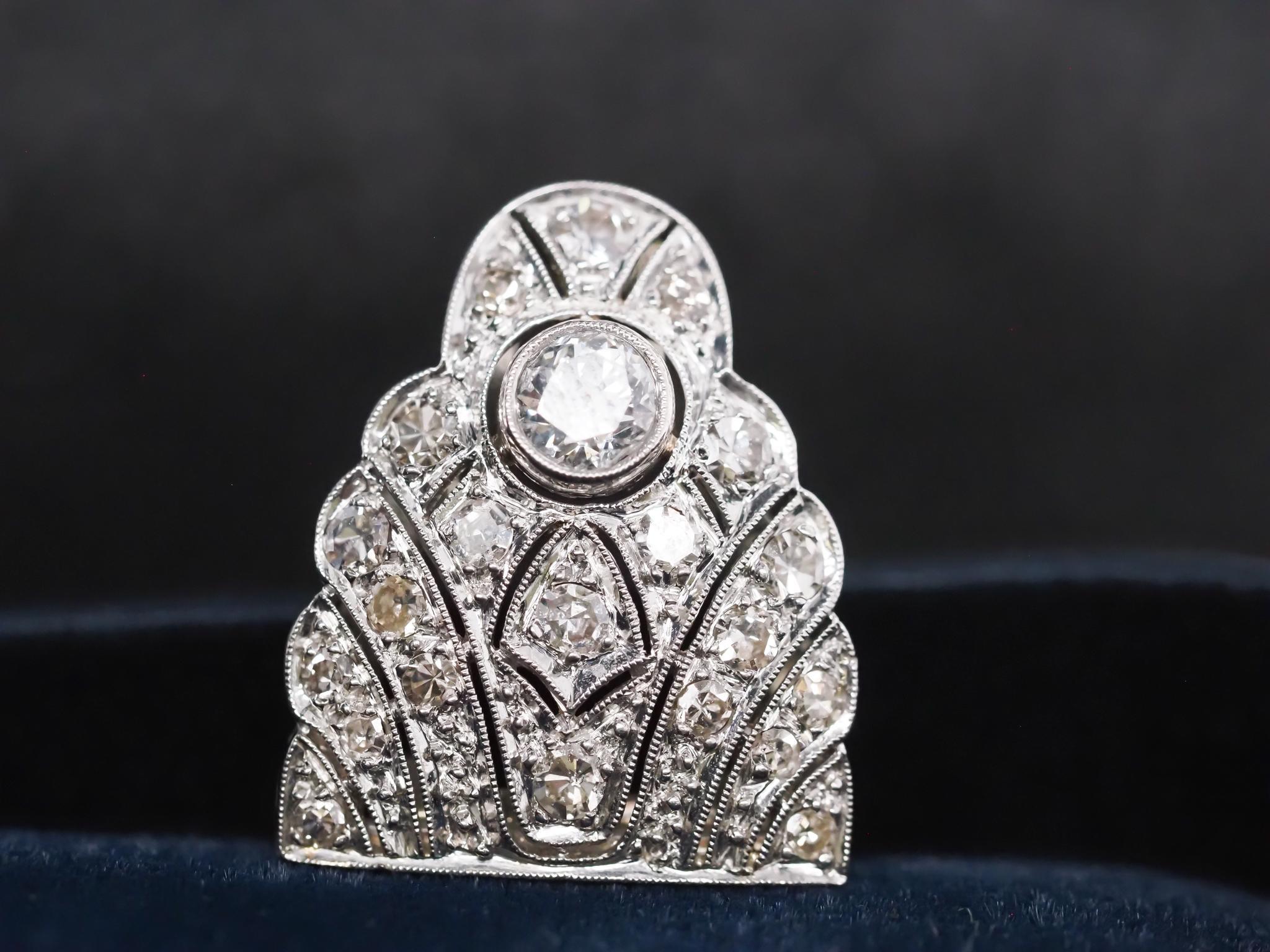 Circa 1920s Platinum Art Deco Old European DIamond Double Clip Brooch In Good Condition In Hicksville, NY