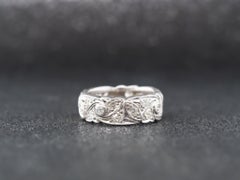 Anneau tourbillonnant en platine et diamants des années 1920, taille 5