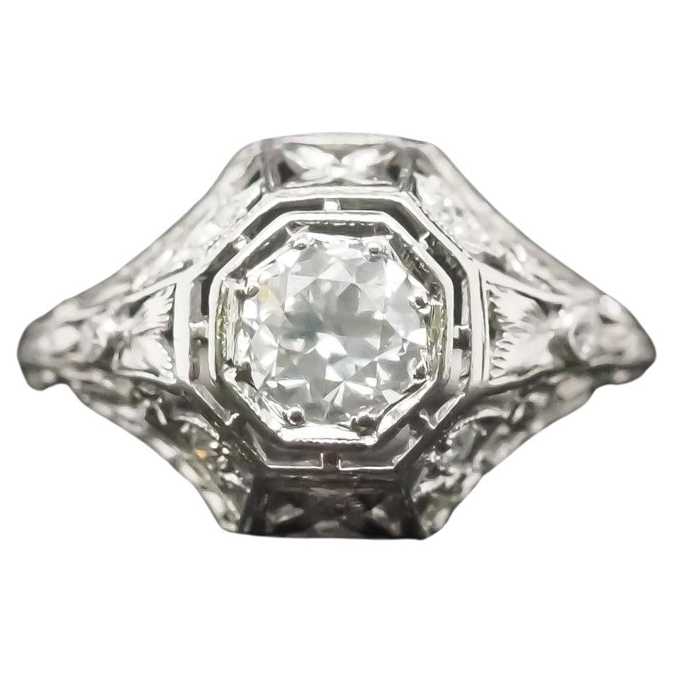 Verlobungsring aus Platin, filigran, .50 Karat alter europäischer Diamant, ca. 1920er Jahre im Angebot