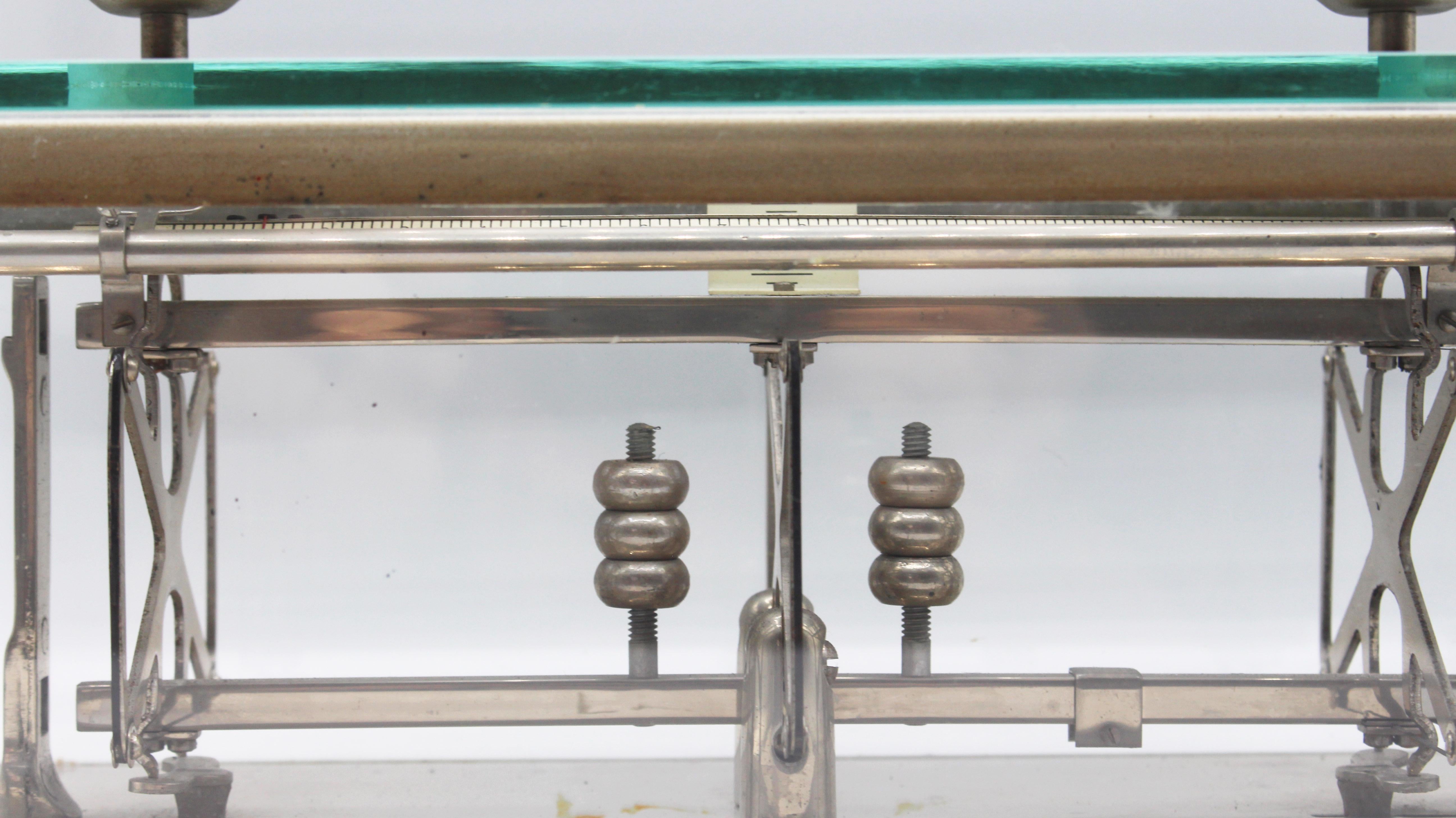 Autre Balance de classe A de la société Torsion Balance Co, New York, datant de 1920. en vente