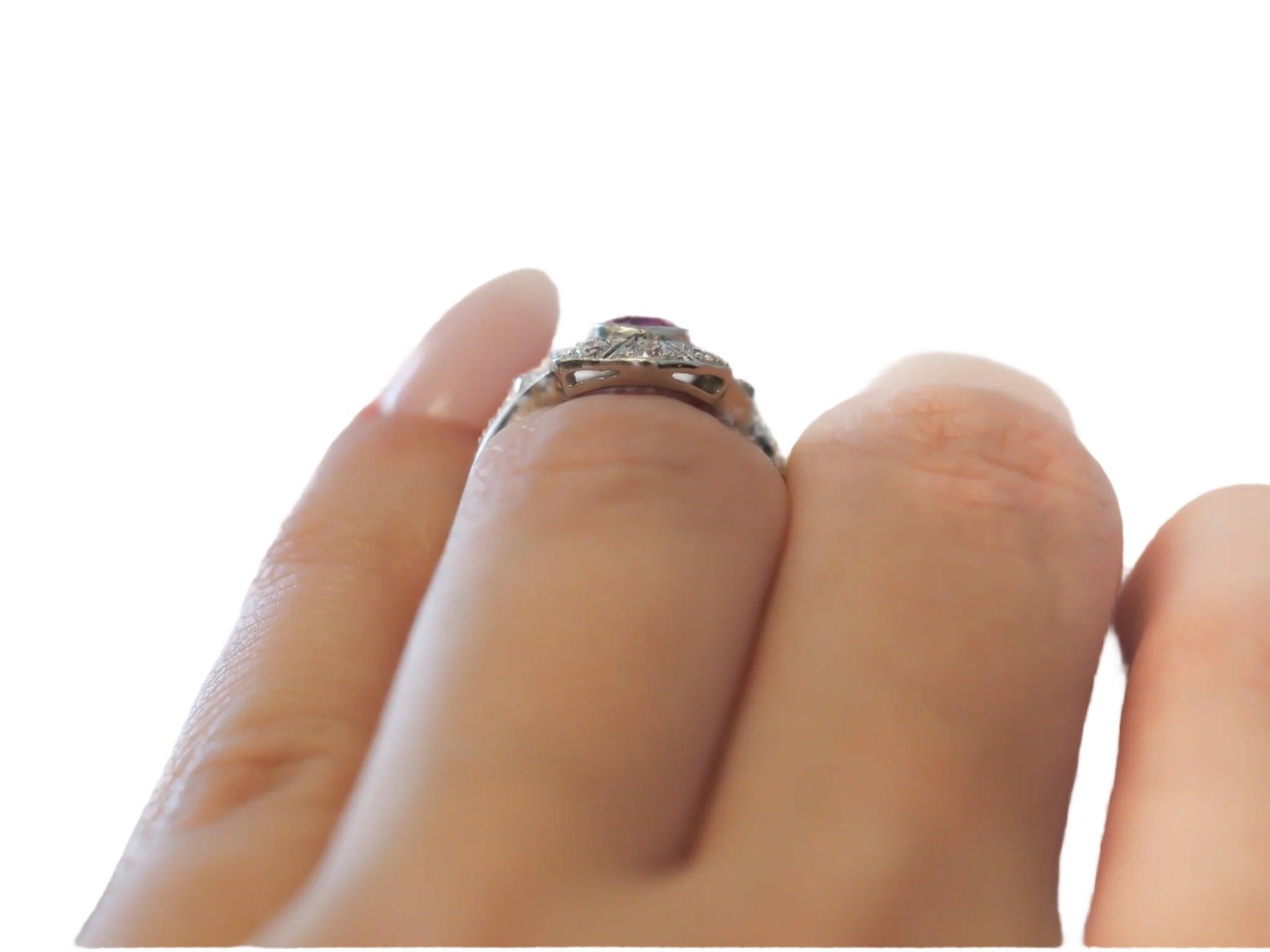 Circa 1920s Unheated Pink Sapphire and Diamond Art Deco Ring For Sale 2