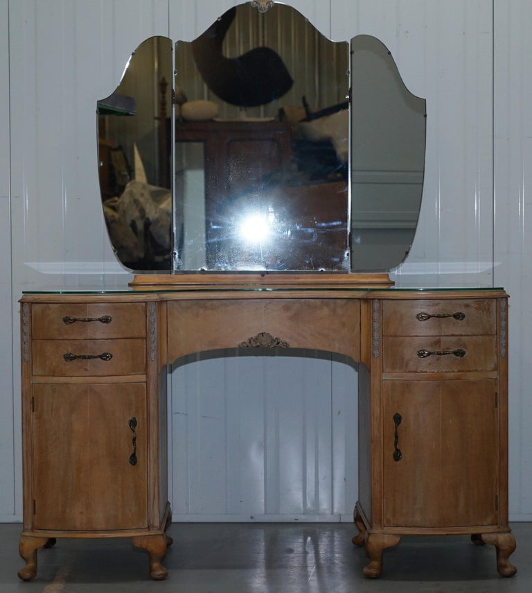 Walnut Kidney Dressing Table and Stool Set with Tri-Folding Mirror