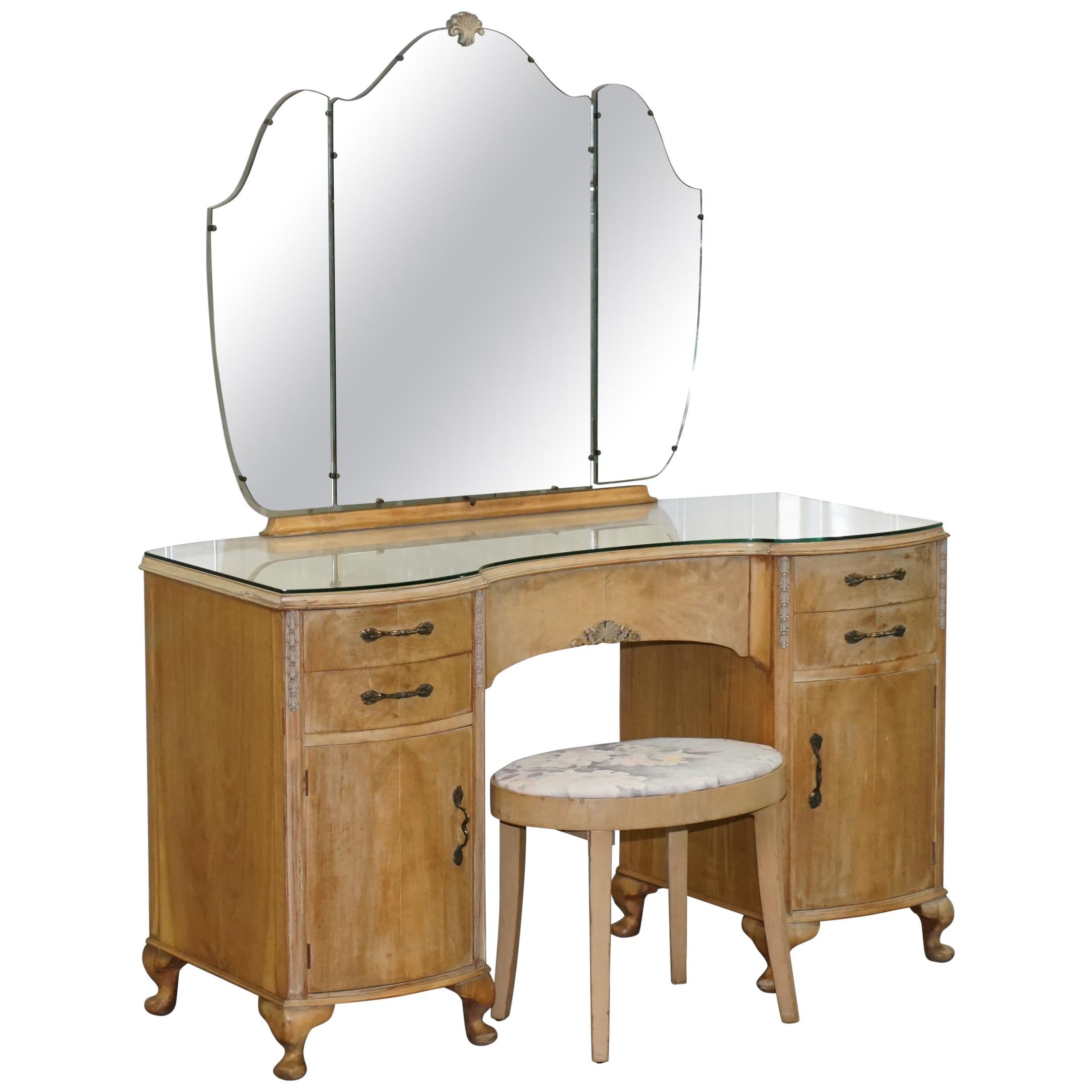 Walnut Kidney Dressing Table & Stool Set with Tri-Folding Mirror, circa 1920s