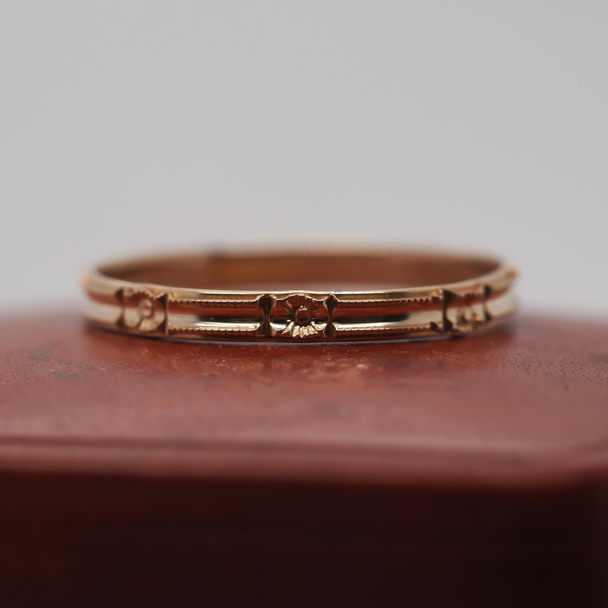 Circa 1920s Yellow Gold Engraved Wedding Band Size 5.5 For Sale 1