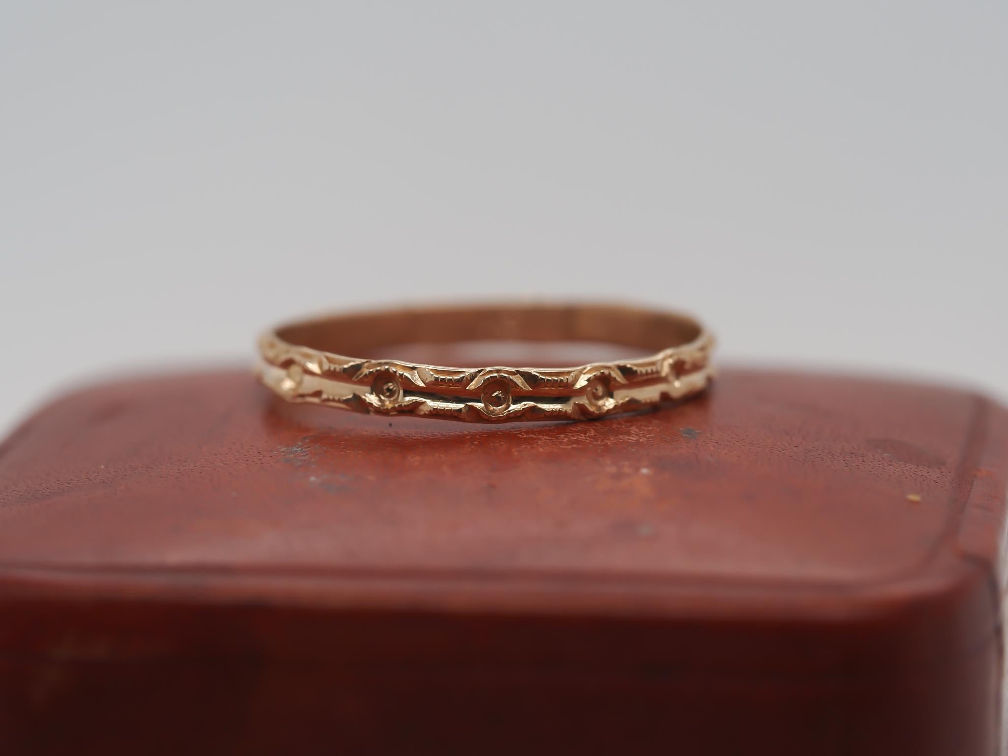 Art Deco Circa 1920s Yellow Gold Wedding Band For Sale