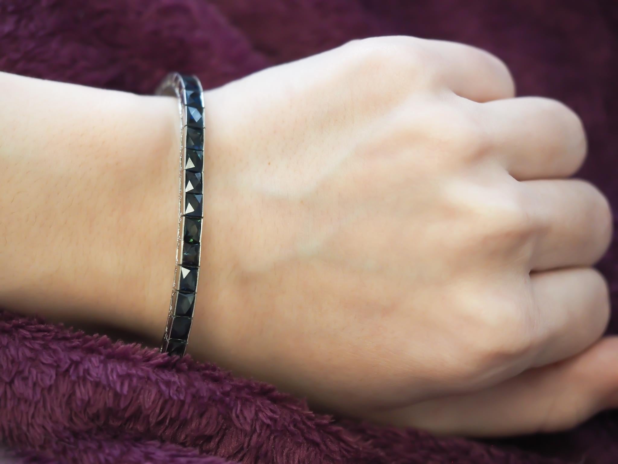 Circa 1921 Art Deco Oscar Heyman 25ct French Cut Sapphire Line Bracelet For Sale 1