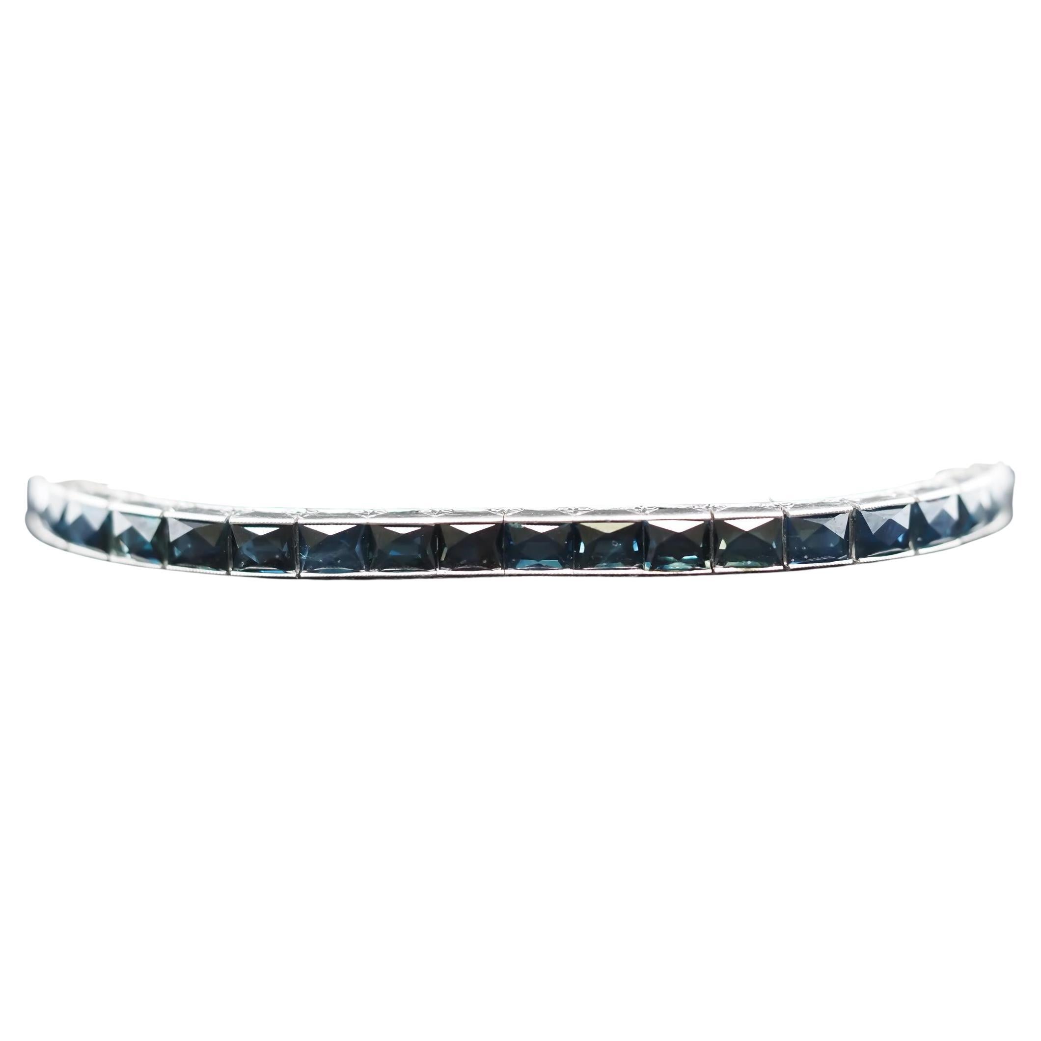 Circa 1921 Art Deco Oscar Heyman 25ct French Cut Sapphire Line Bracelet For Sale