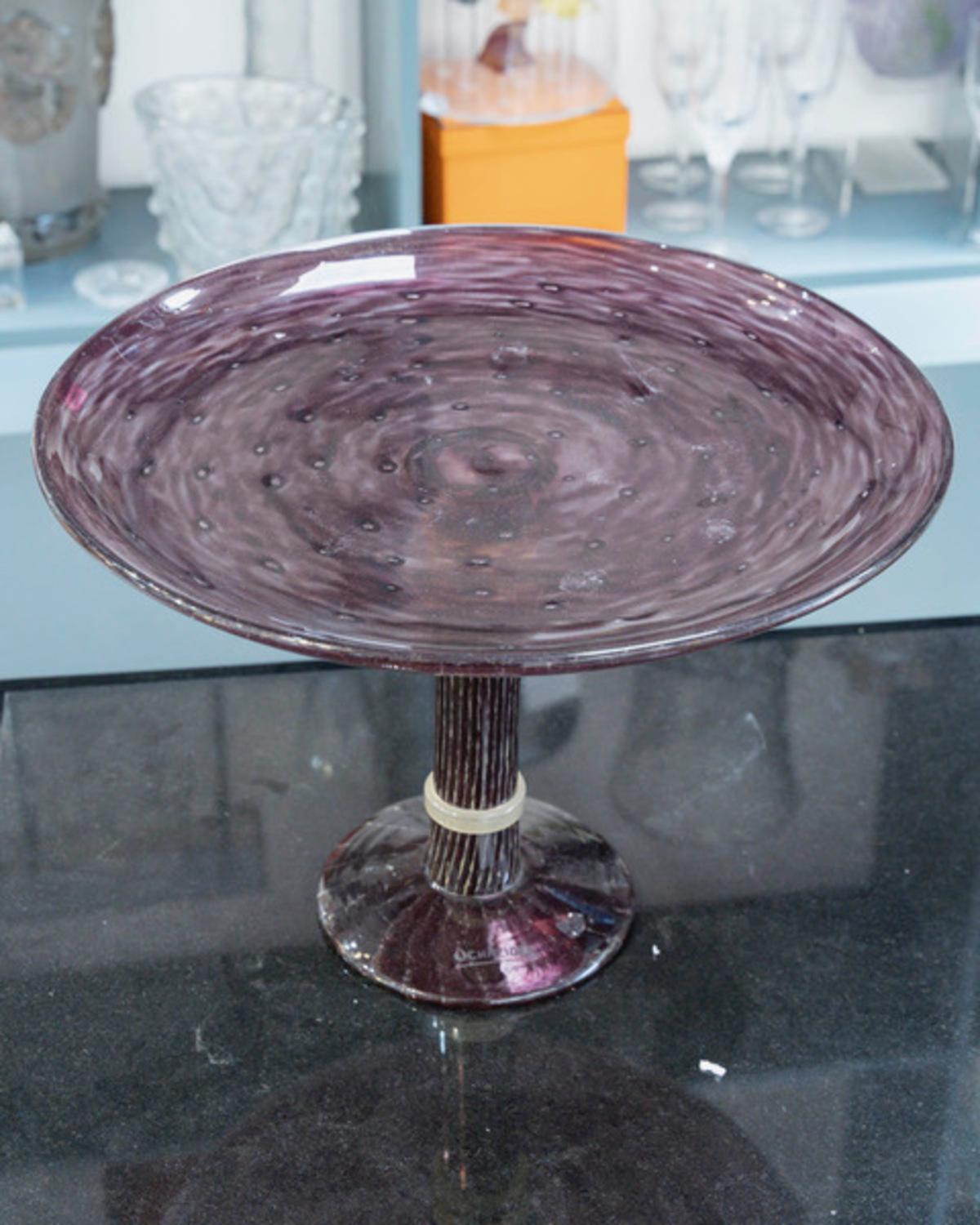 Circa 1925  Tazza con gambo di Charles Schneider Glass in vendita 1