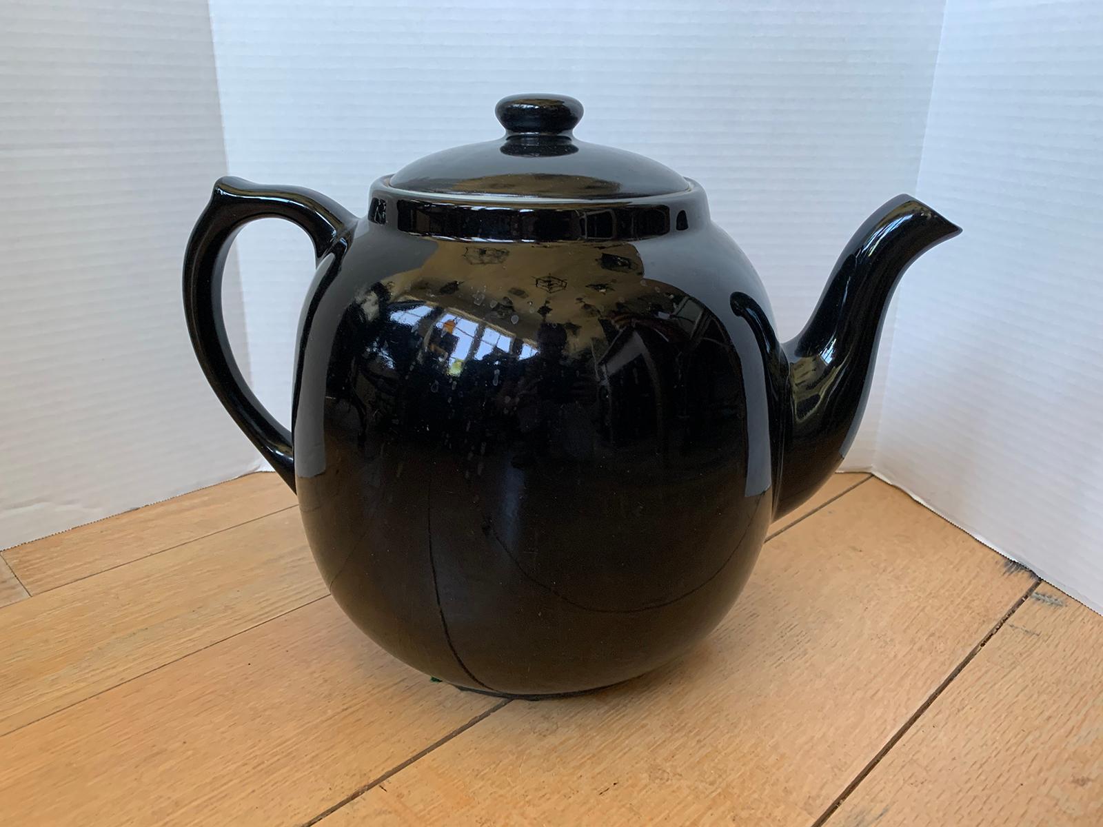 Large Scale Black Hall China Teapot, Marked, circa 1930-1970 In Good Condition For Sale In Atlanta, GA
