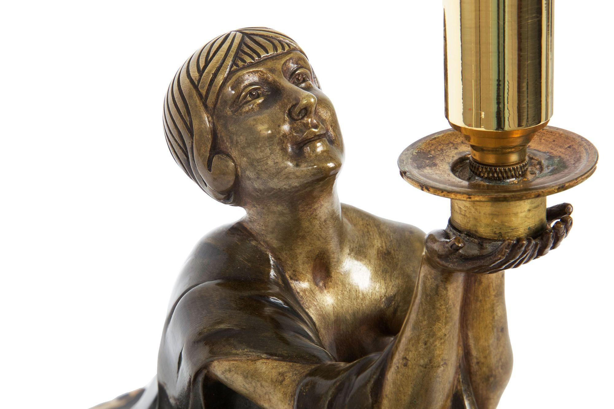 Art-Déco-Tischlampe aus Bronzeskulptur von Jean Lormier, um 1930 (20. Jahrhundert) im Angebot