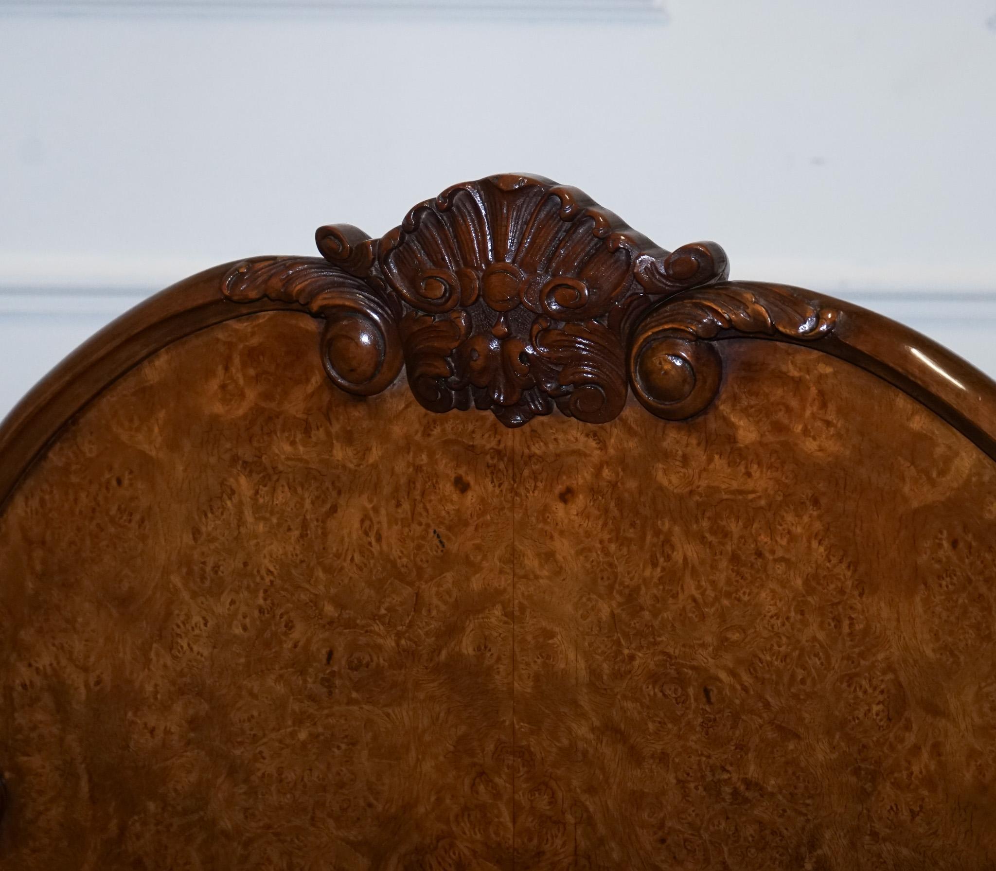 20ième siècle CIRCA 1930 ART DECO BURR WALNUT ENGLiSH MADE VONO BEDSTEAD FRAME QUEEN ANNE (2/2) en vente