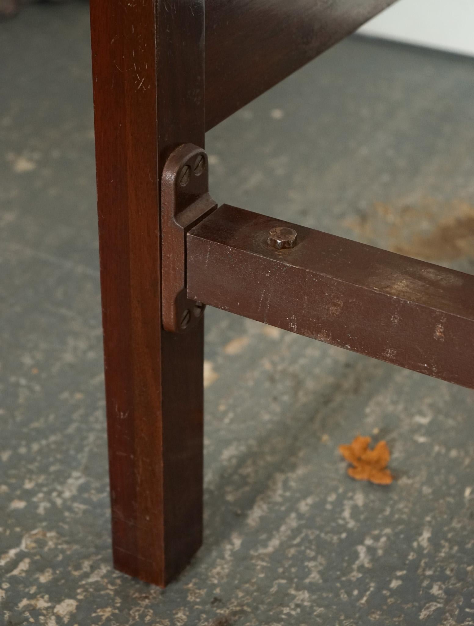 CIRCA 1930 ART DECO BURR WALNUT ENGLiSH MADE VONO BEDSTEAD FRAME QUEEN ANNE LEGS For Sale 6