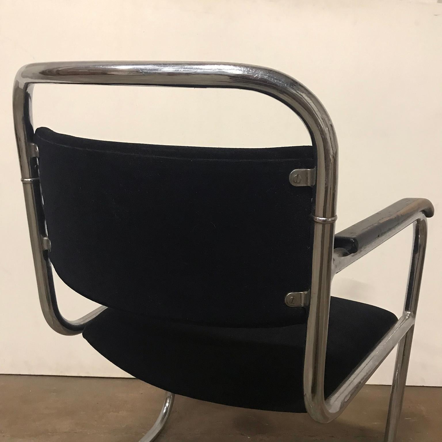 Design néerlandais, ensemble de chaises tubulaires originales avec tapisserie noire, vers 1930 en vente 6