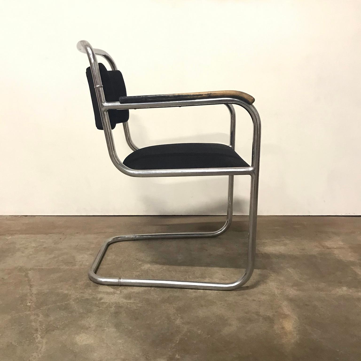 Industrial Dutch Design, Set of Original Tubular Chairs with Black Upholstery, circa 1930 For Sale