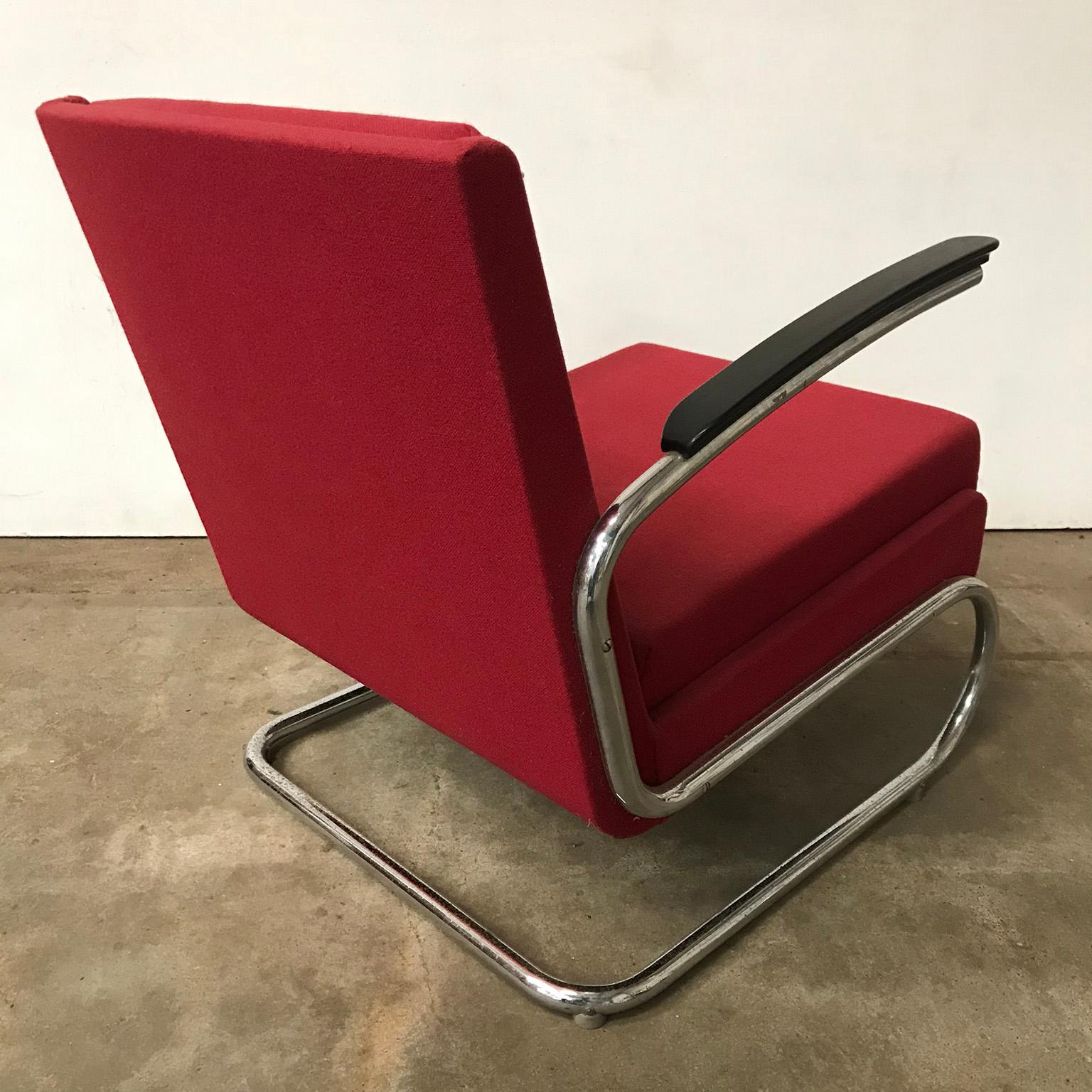 Dutch Tubular Easy Chair in Burgundy Red and Black Armrests, circa 1930 1