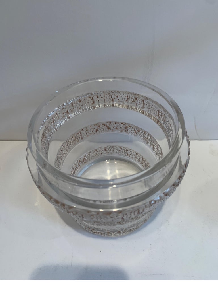 Lalique Art Deco Crystal Ice Bucket Signed on Base, circa 1930 For Sale 1