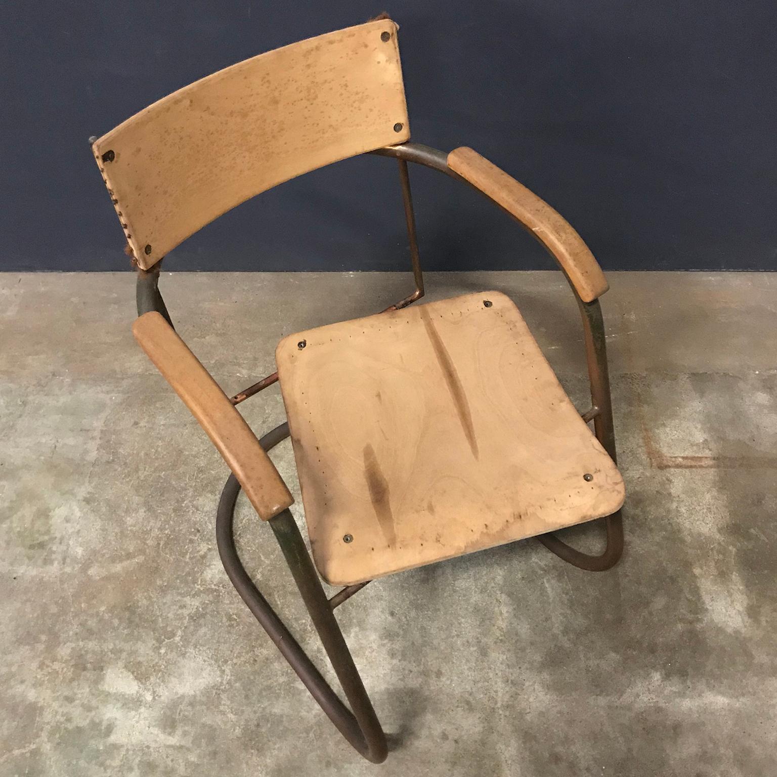 Paul Schuitema Tube Chair, Original in Copper and Upholstered Wood, circa 1930 For Sale 9