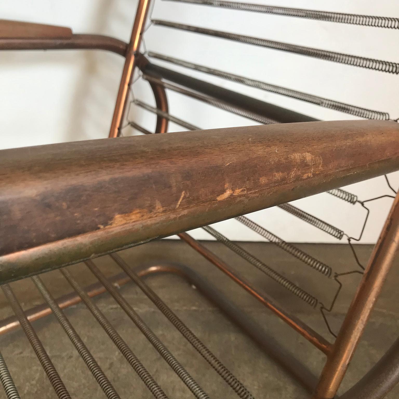 1930, Paul Schuitema pour Fana Metaal, chaise en cuivre rouge avec accoudoirs en bois en vente 5