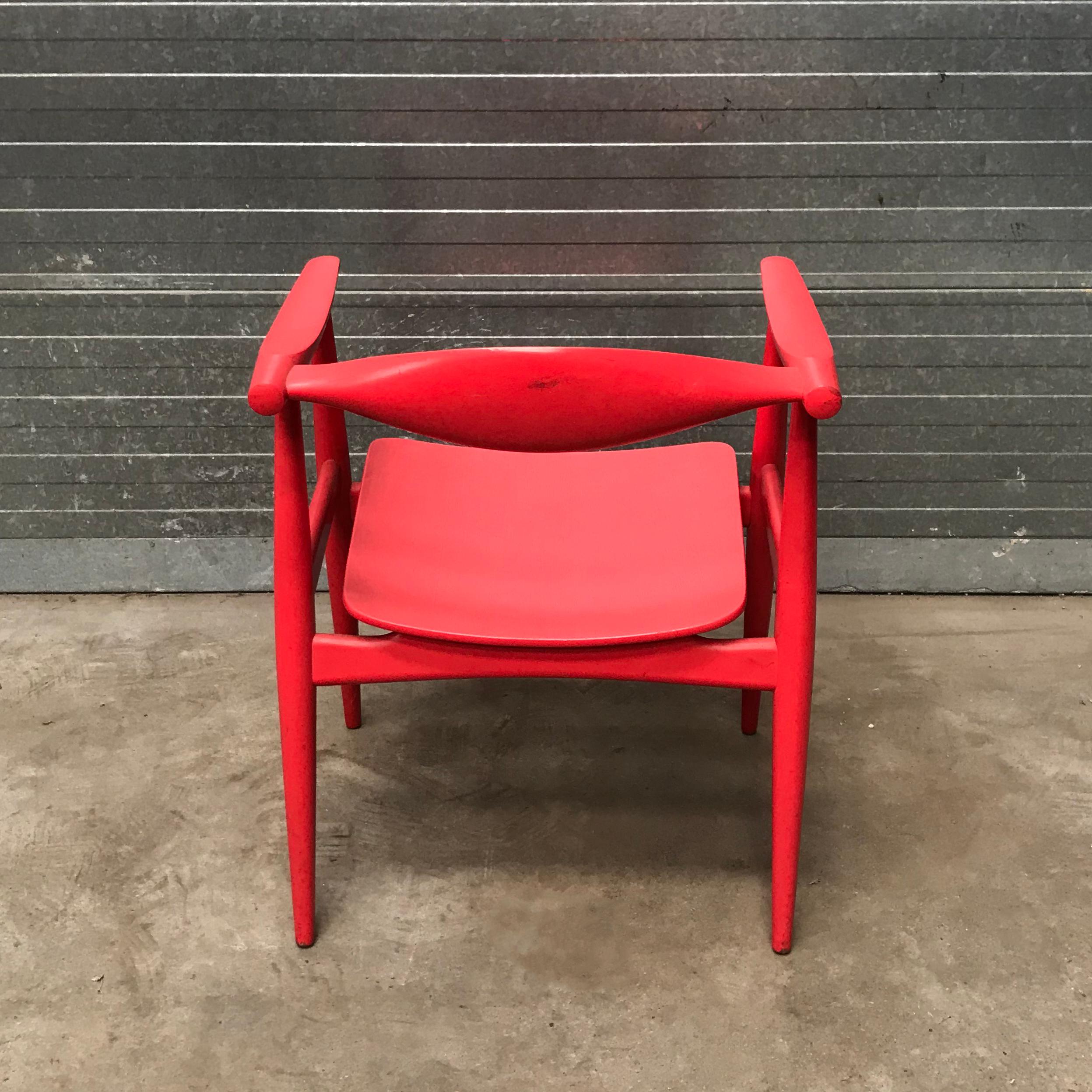 Chaise d'appoint Wegner très rare en bois peint à l'origine en rouge, datant d'environ 1930 en vente 3