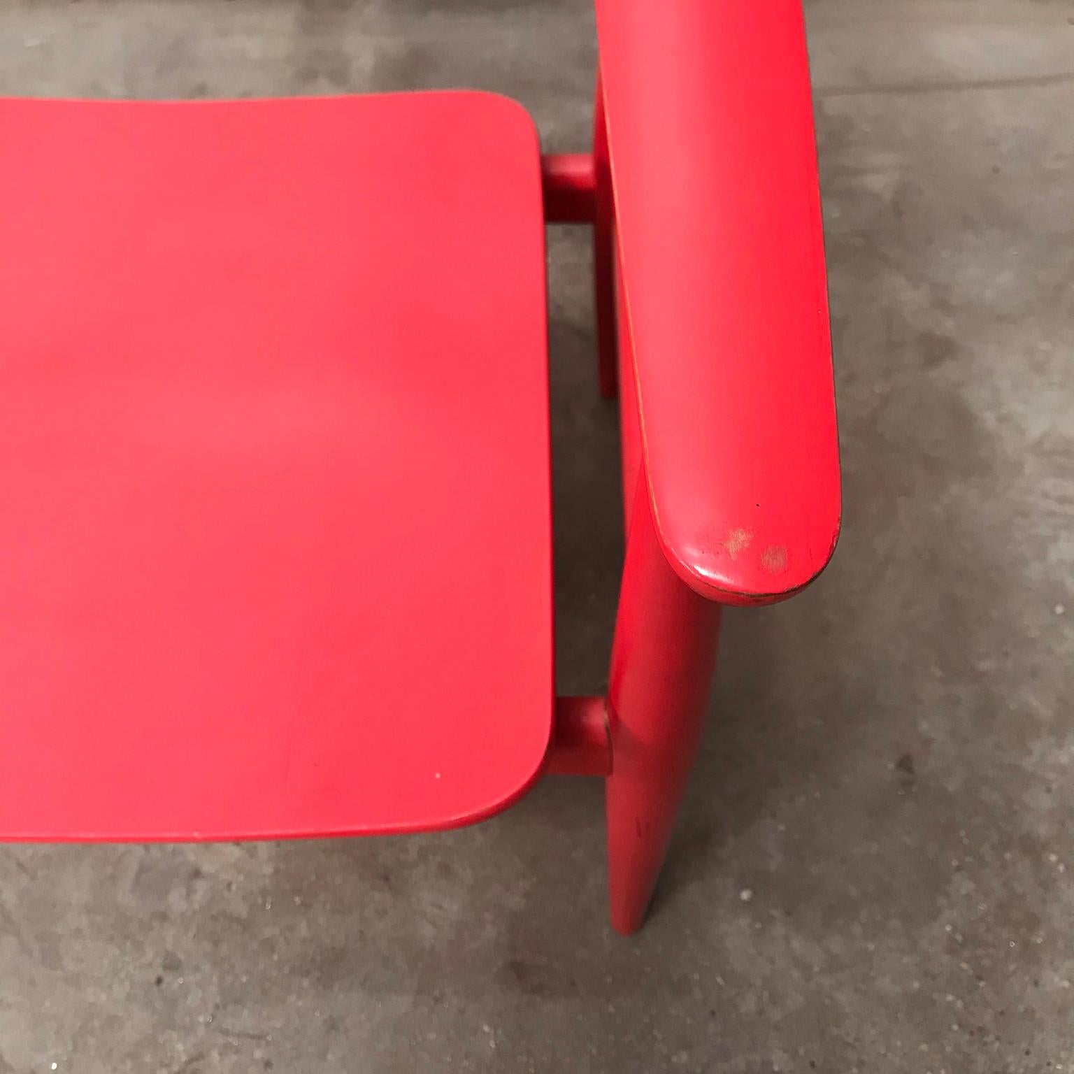 Seltener Wegner-Beistellstuhl aus original rot lackiertem Holz, um 1930 im Angebot 7